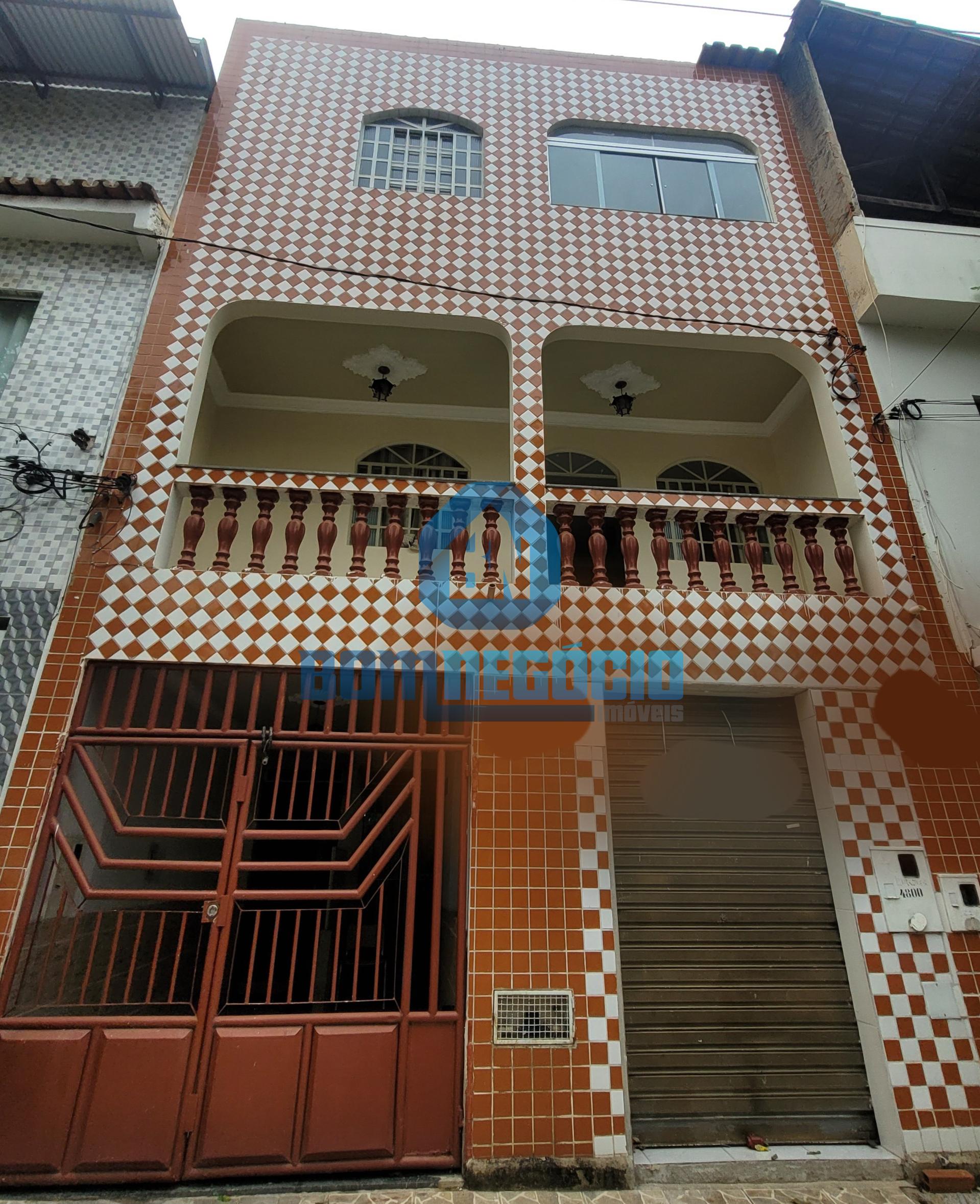 Imóvel à venda de 3 pavimentos em lote inteiro, NO BAIRRO DE L...
