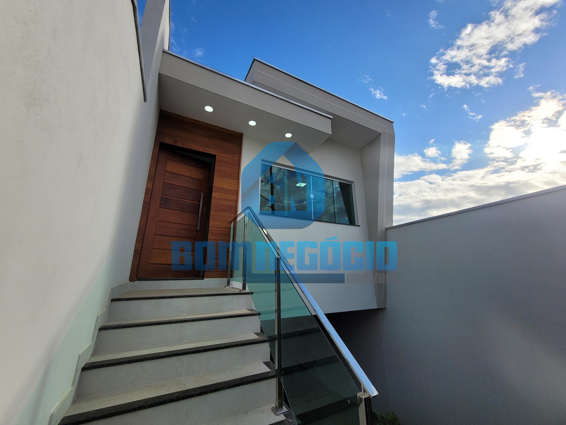 Casa com 3 quartos, 3 banheiros e área gourmet à venda, CASTAN...