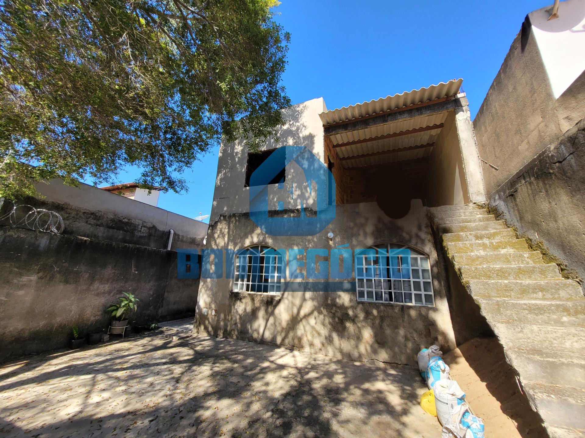 Imóvel em lote inteiro com duas casas à venda, BAIRRO JARDIM P...