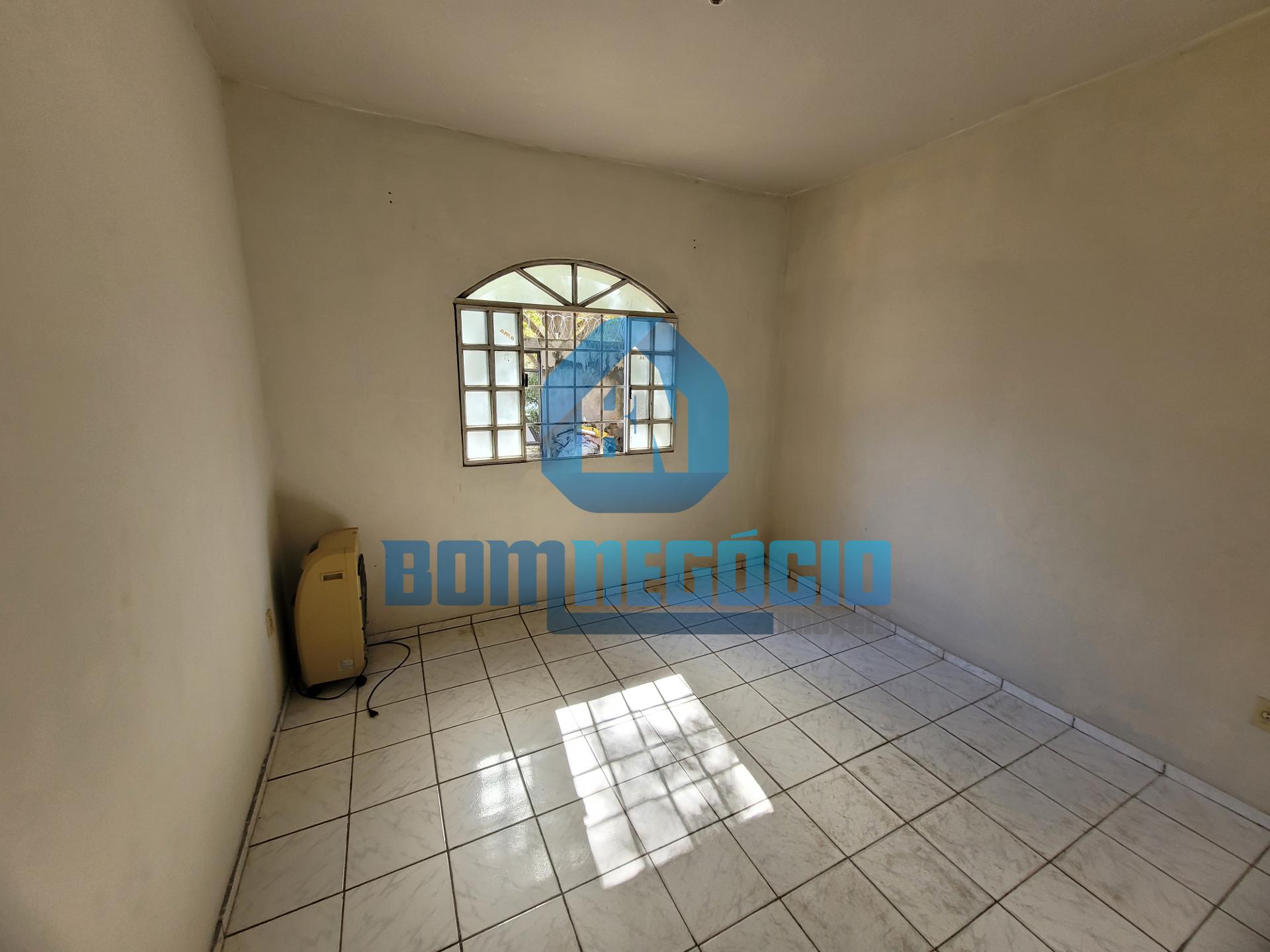 Imóvel em lote inteiro com duas casas à venda, BAIRRO JARDIM P...