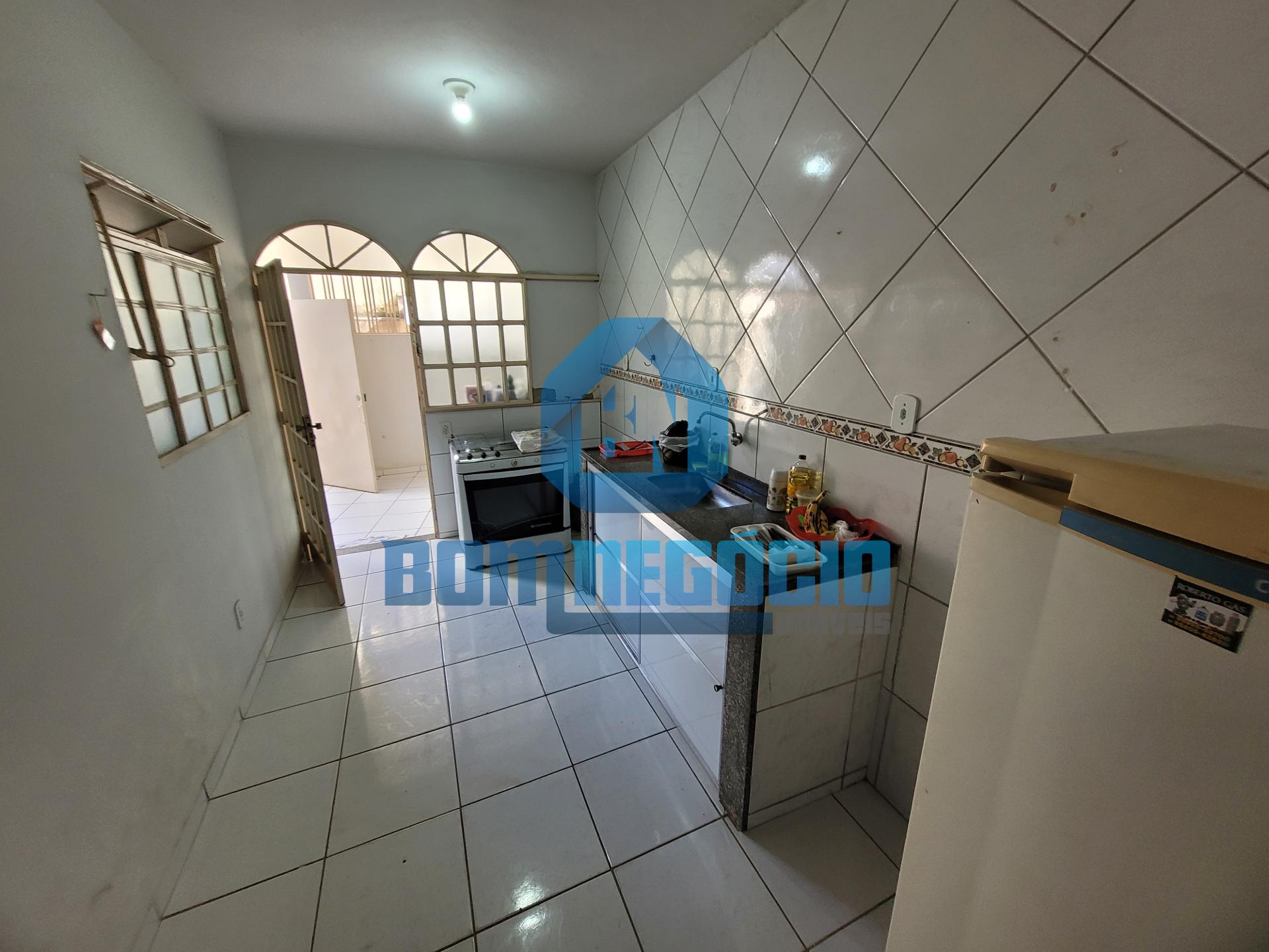 Imóvel com três moradias à venda, BAIRRO SANTA HELENA, GOVERNA...