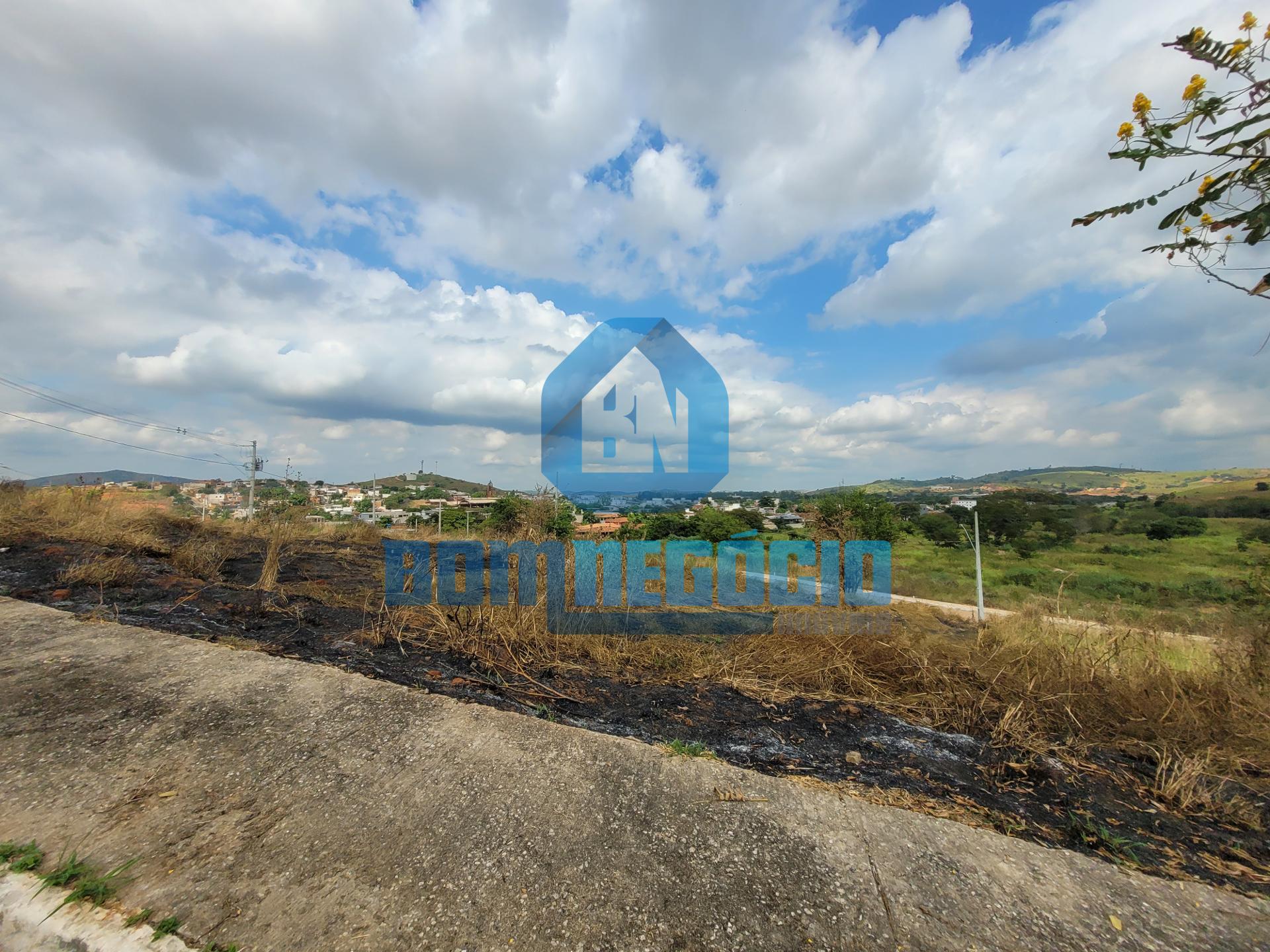 Lote com excelente topografia e localização à venda, BAIRRO Ca...