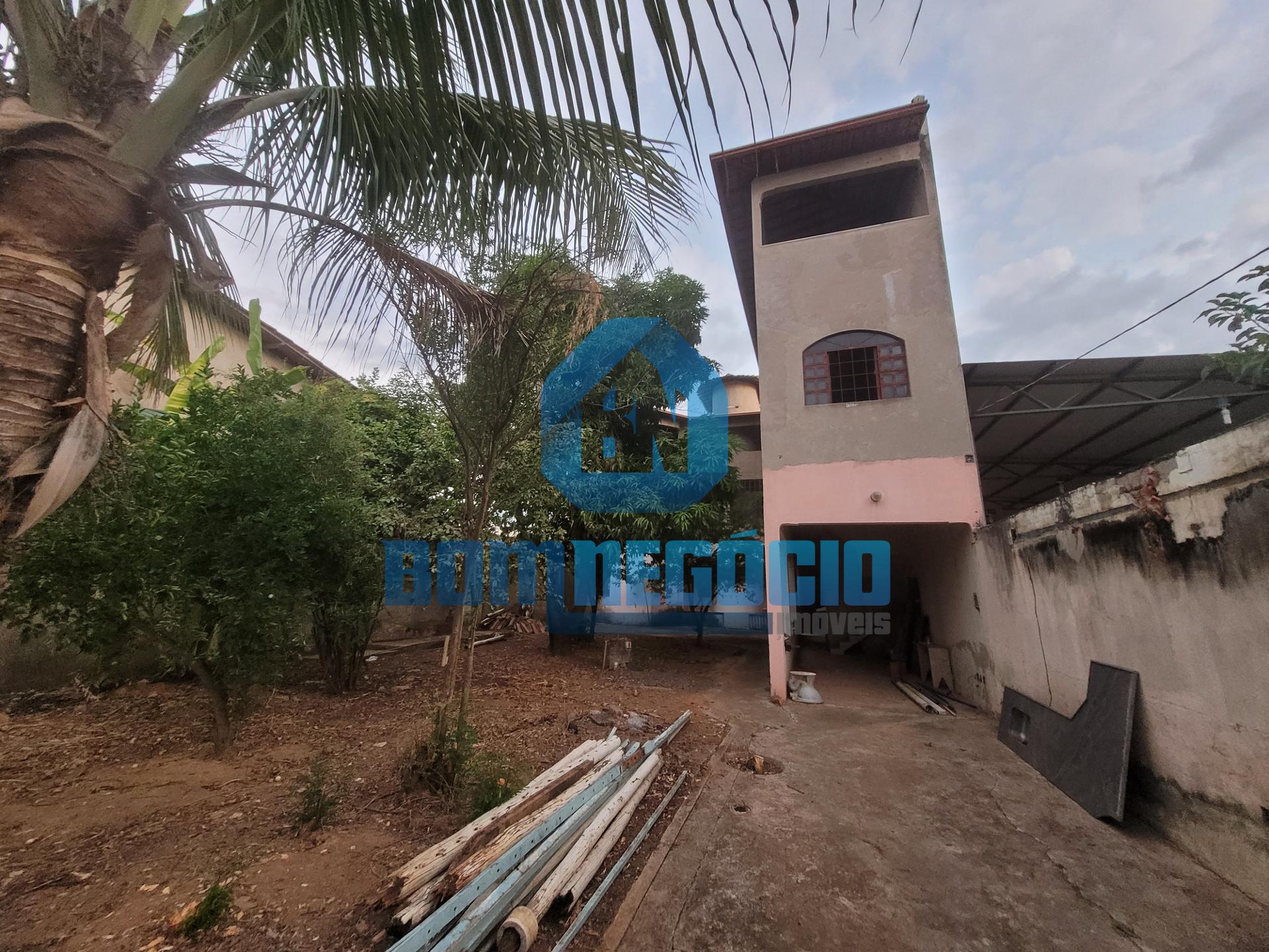 Imóvel com um prédio de 3 andares à venda, BAIRRO SANTOS DUMON...