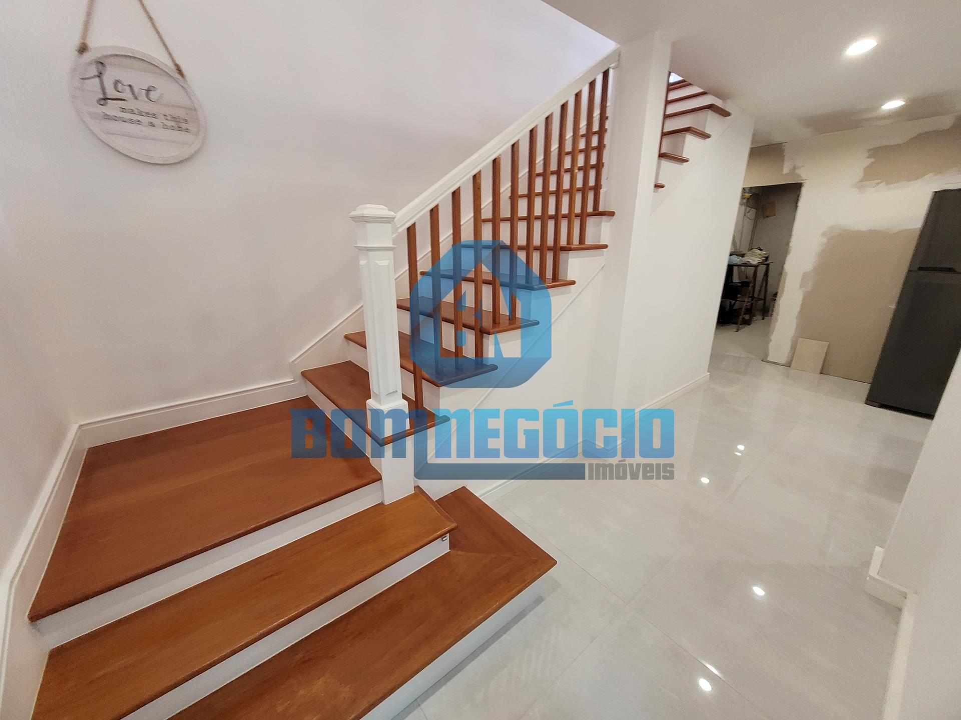 Casa em lote individual com 3 dormitórios à venda, BAIRRO SIR,...