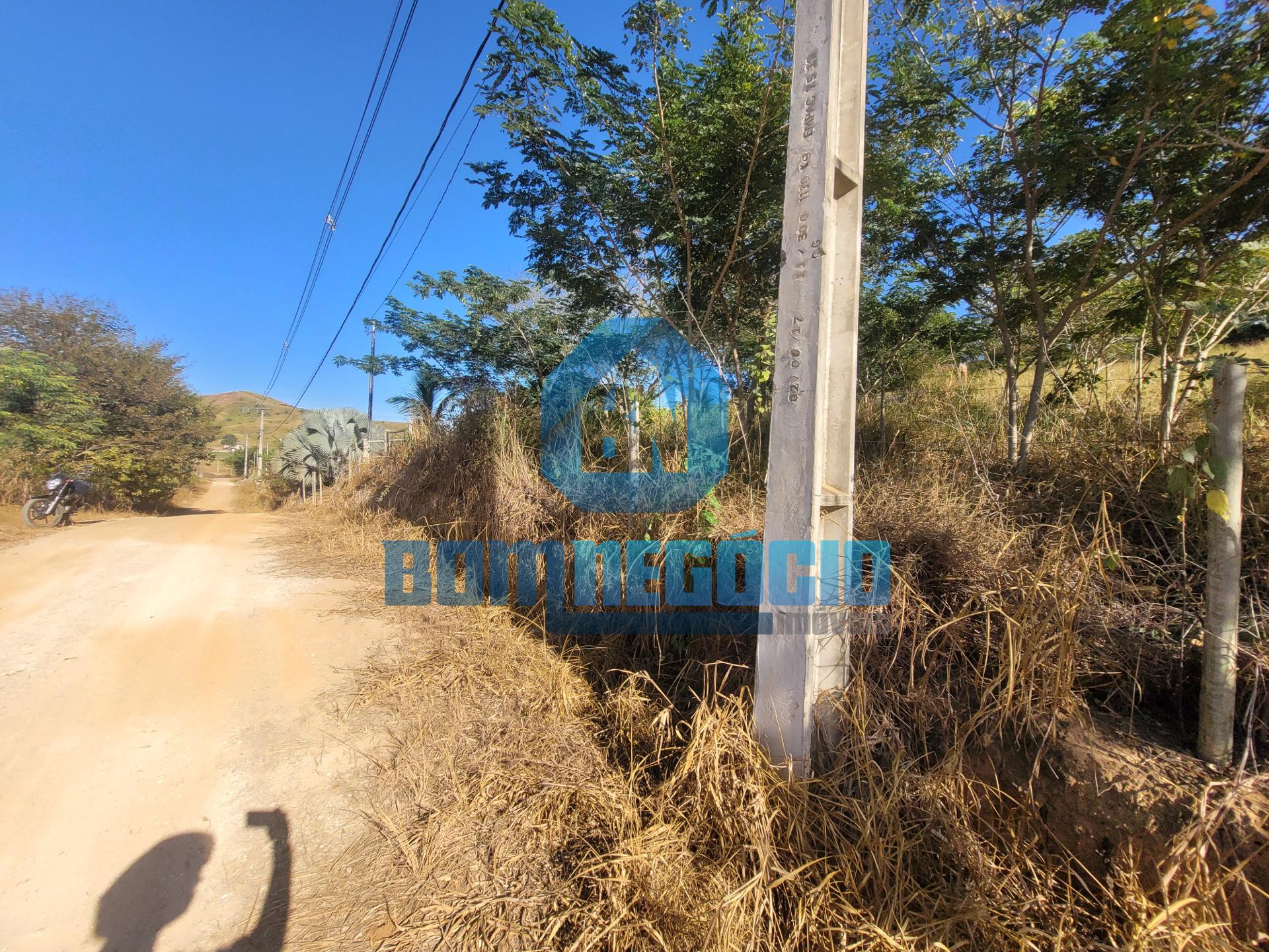 Chácara com 2000 m  e ótima topografia à venda, CHACREAMENTO A...