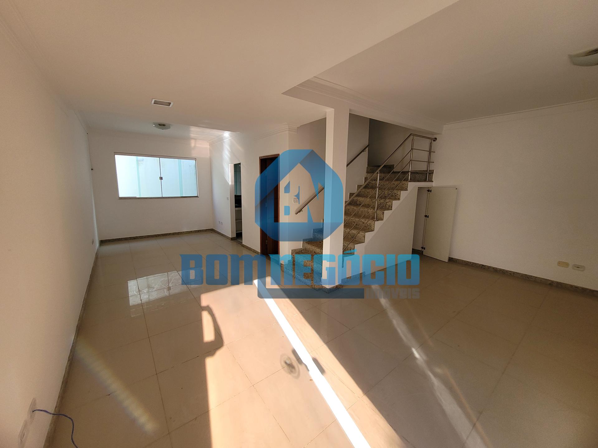 Casa com 3 dormitórios e garagem coberta à venda, BAIRRO BELVE...