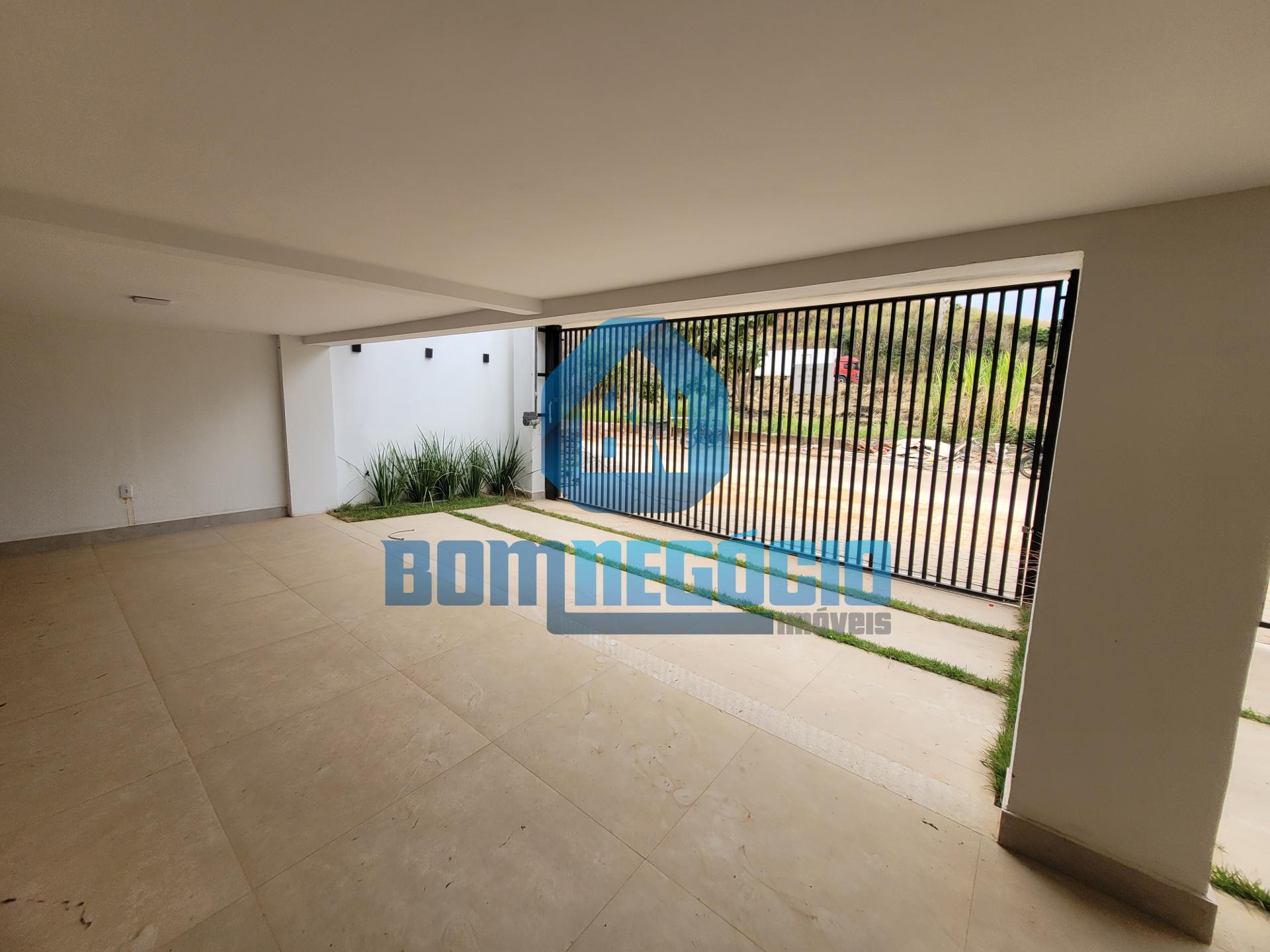 Casa com 4 quartos e área gourmet com piscina à venda, MORADA ...