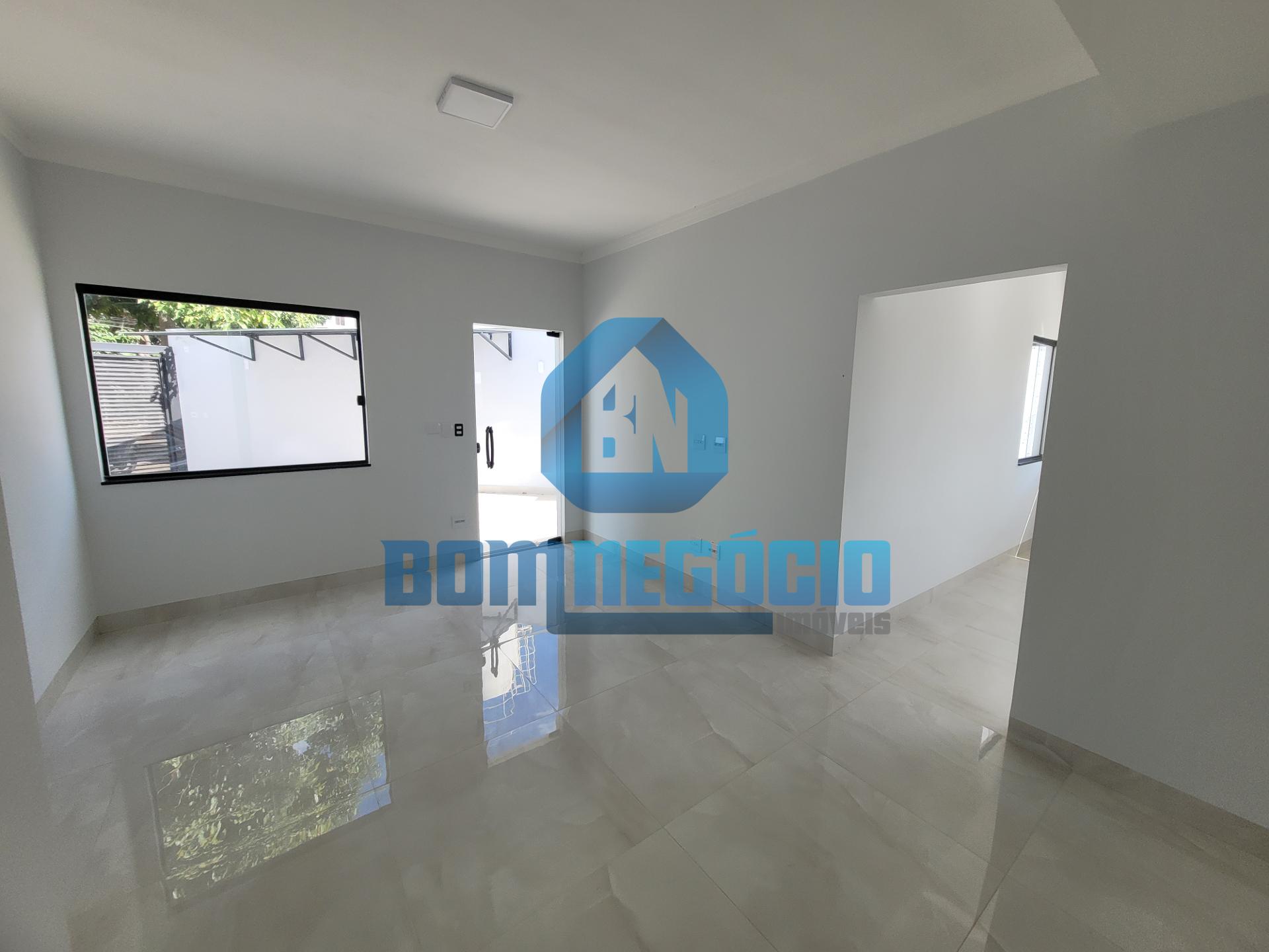 Casa com 3 dormitórios à venda, BELO MONTE, GOVERNADOR VALADAR...