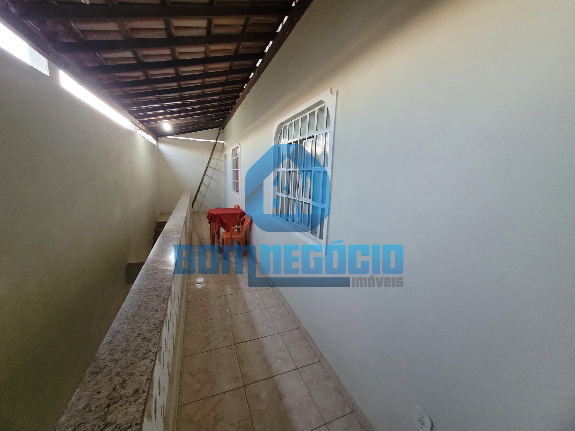 Casa em lote de 240m  4 dormitórios à venda, VILA ISA, GOVERNA...