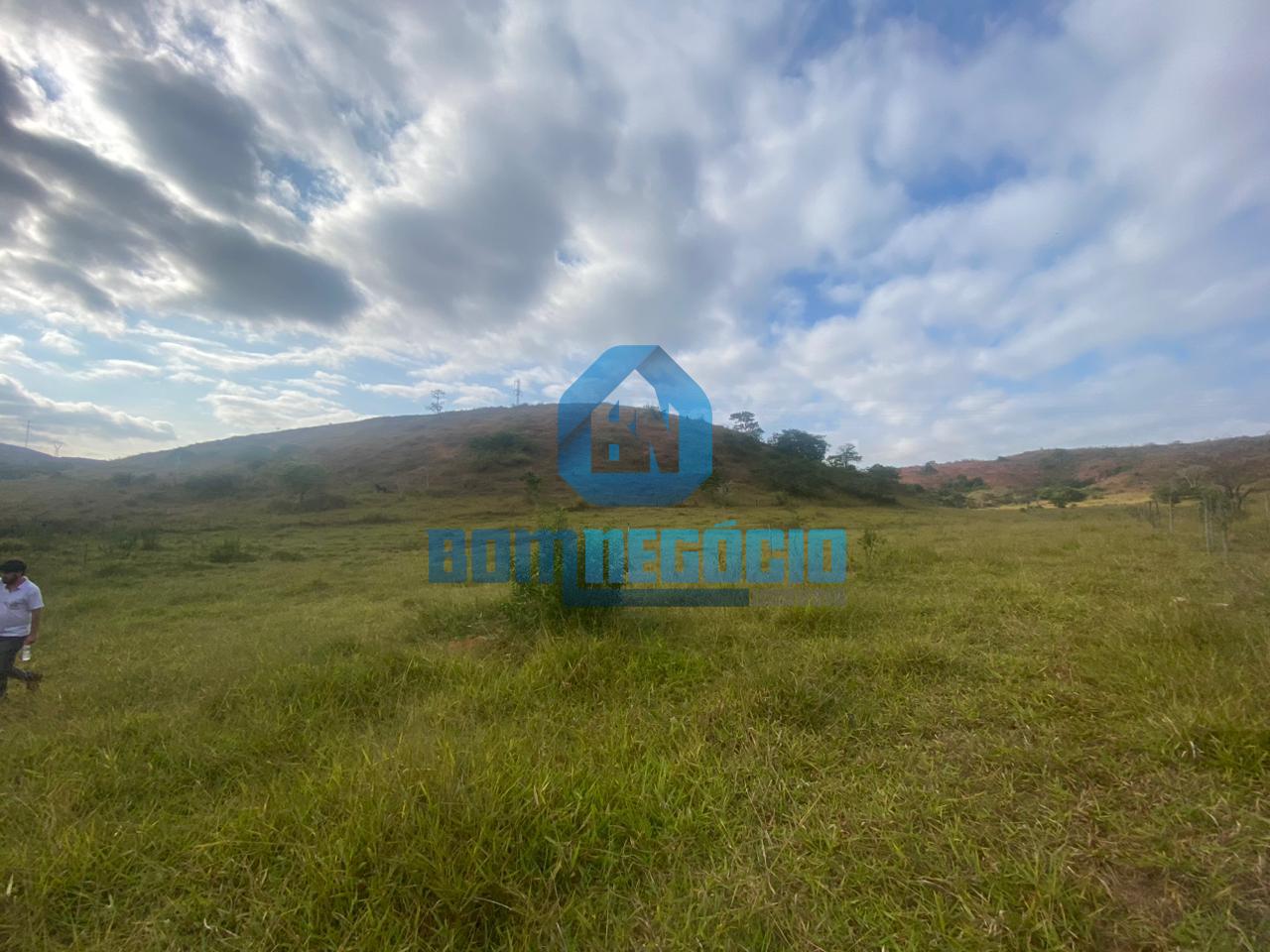Sítio com 11 alqueires à venda, Zona Rural, Governador Valadar...