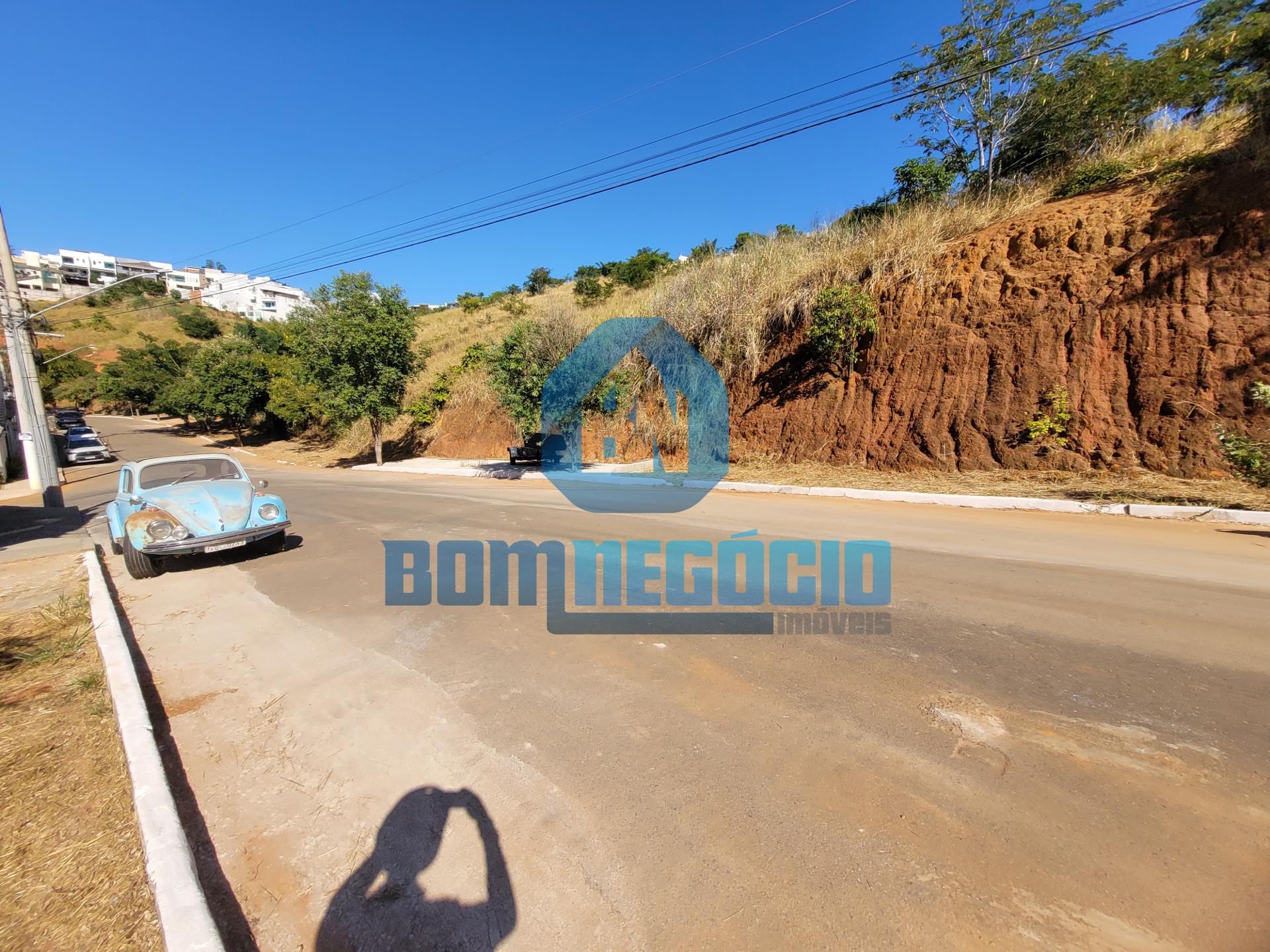 Lote documentado e com localização privilegiada à venda, Santo...