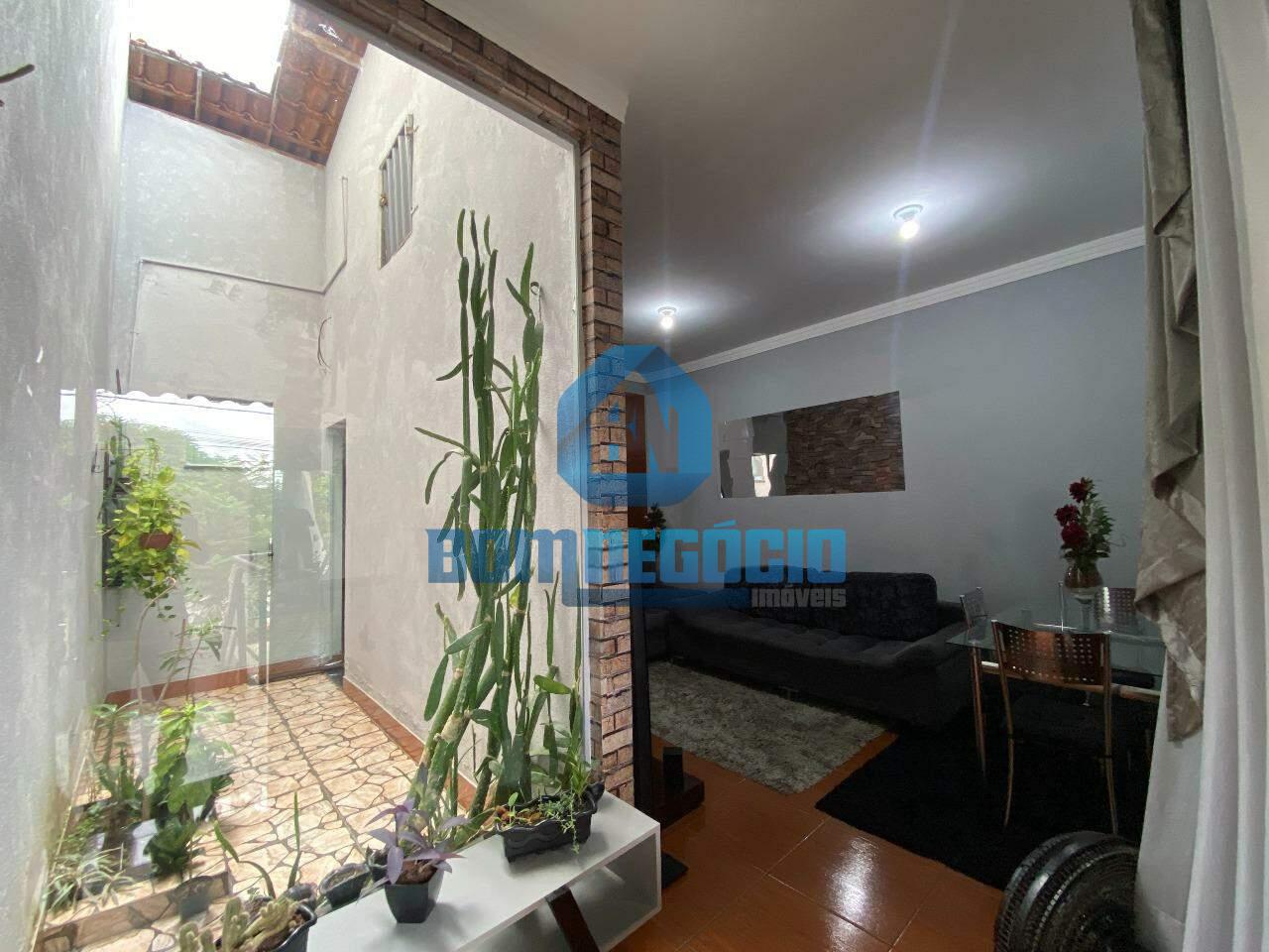 Casa à venda com 2 quartos no bairro CASTANHEIRAS, GOVERNADOR ...