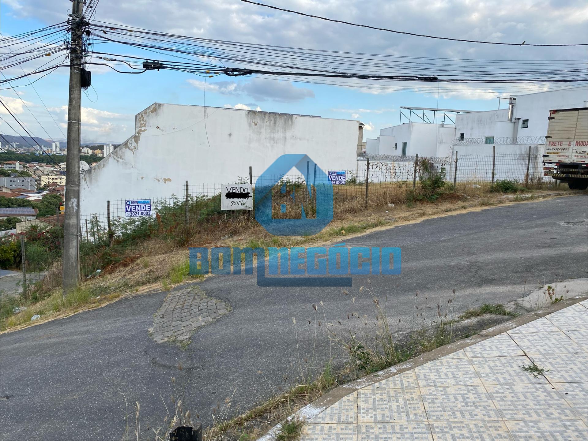 Lote à venda com 345m  sendo 16mx21m, GRÃ-DUQUESA, GOVERNADOR ...