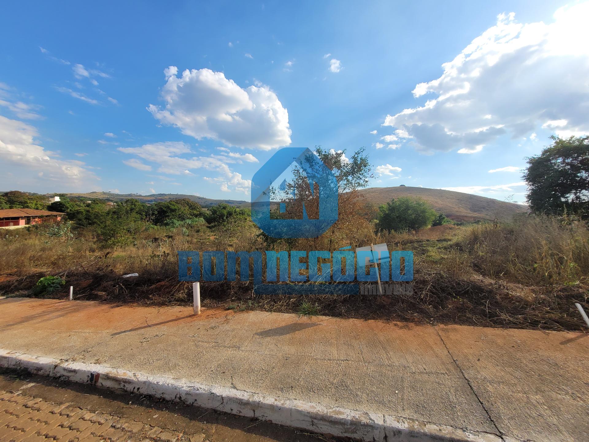 Lote documentado e com ótima topografia à venda, BAIRRO Castel...