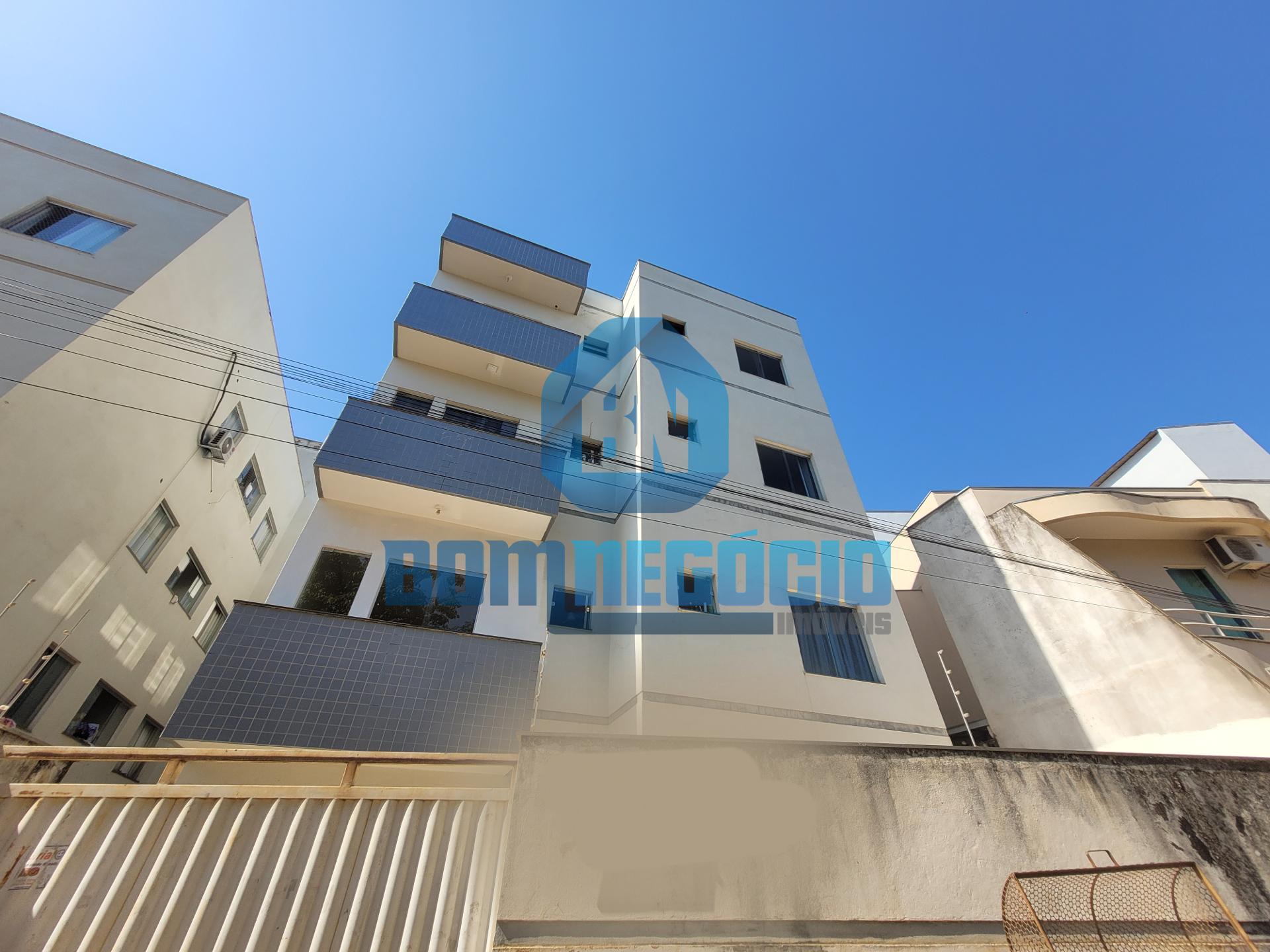 Apartamento com 2 dormitórios e acabamento fino à venda, SANTO...