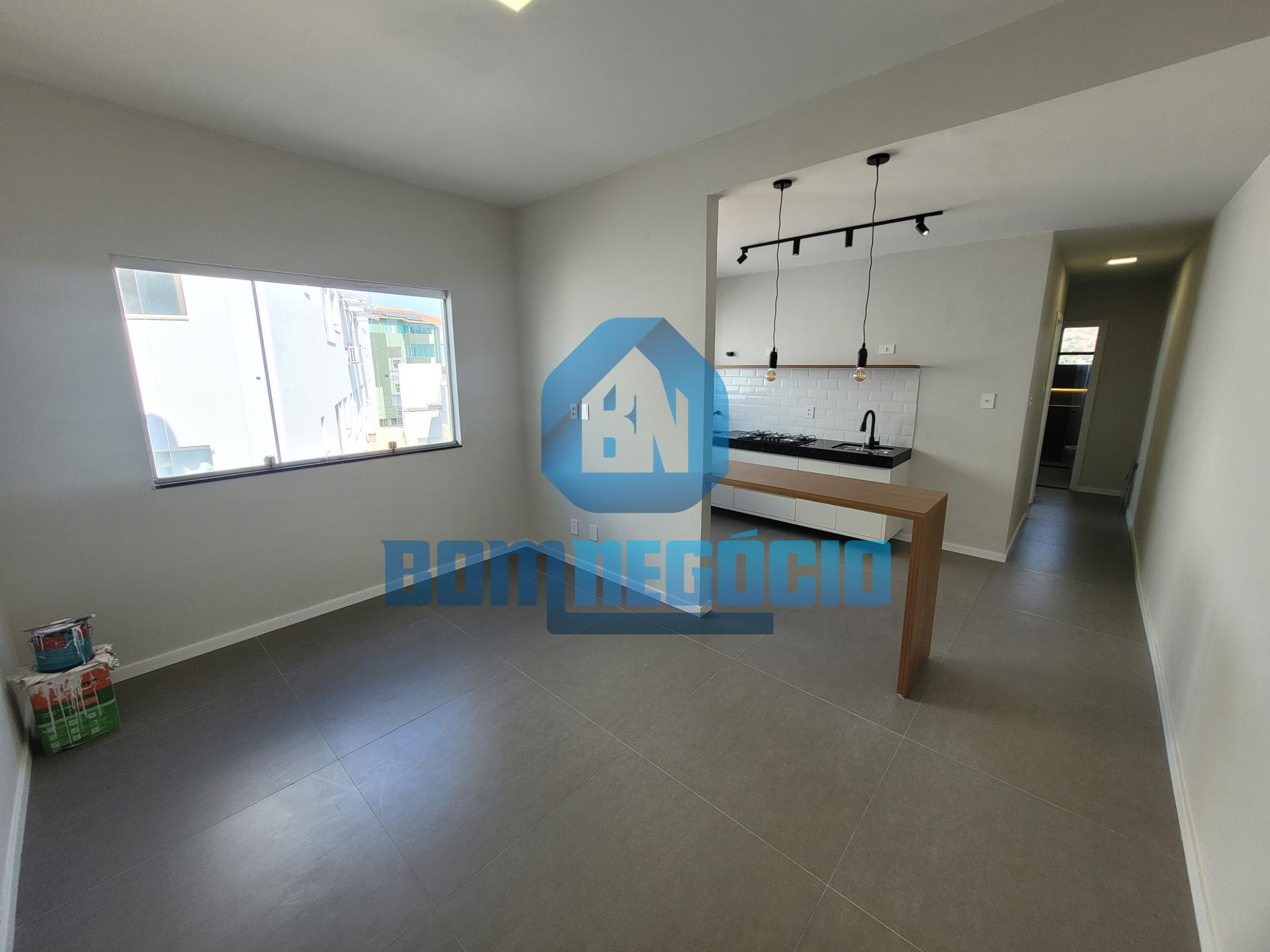 Apartamento com 2 dormitórios e acabamento fino à venda, SANTO...