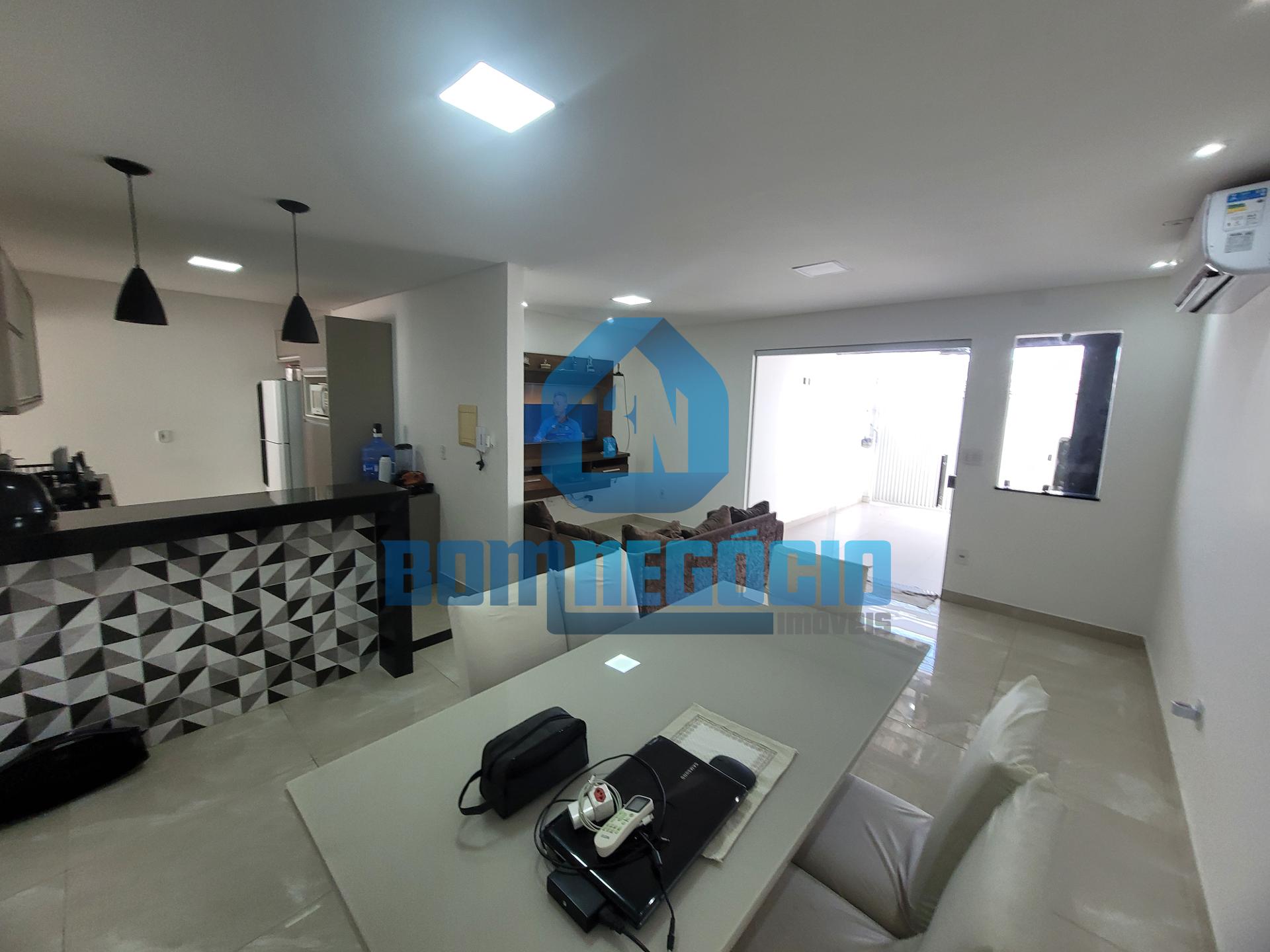 Casa com 3 quartos, 2 banheiros e área gourmet à venda, SANTOS...