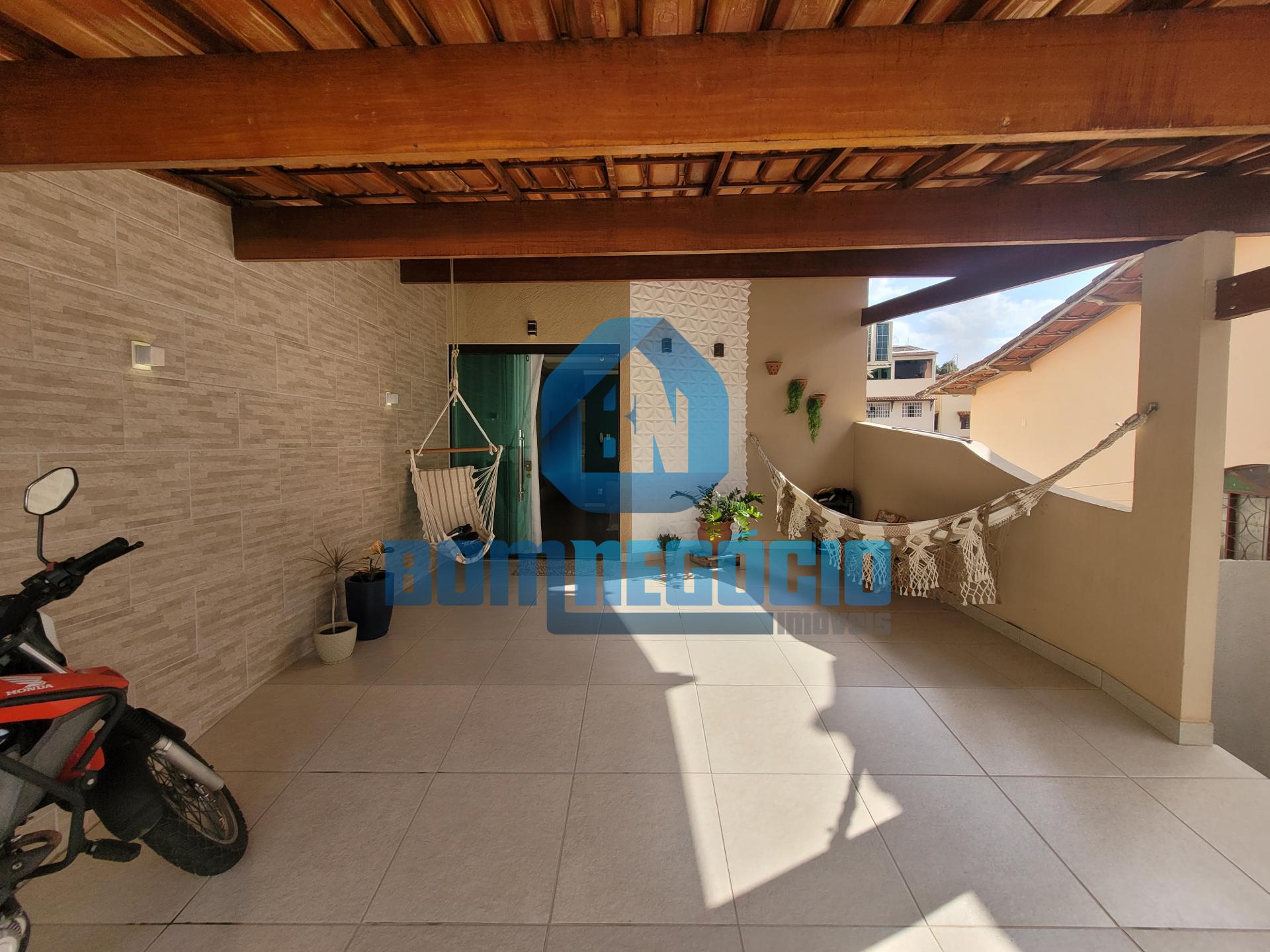 Casa com 2 dormitórios, área gourmet e planejados à venda, ESP...