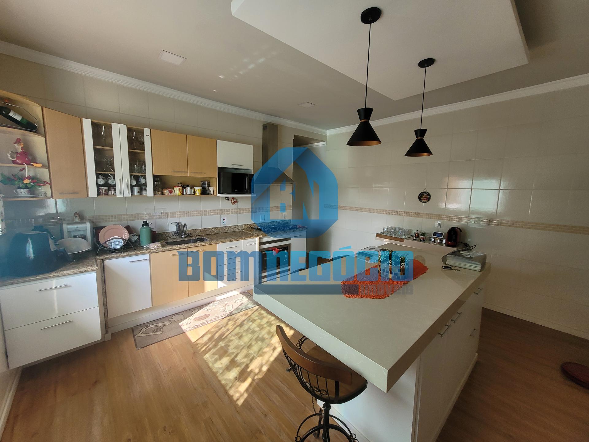 Casa com 2 dormitórios, área gourmet e planejados à venda, ESP...