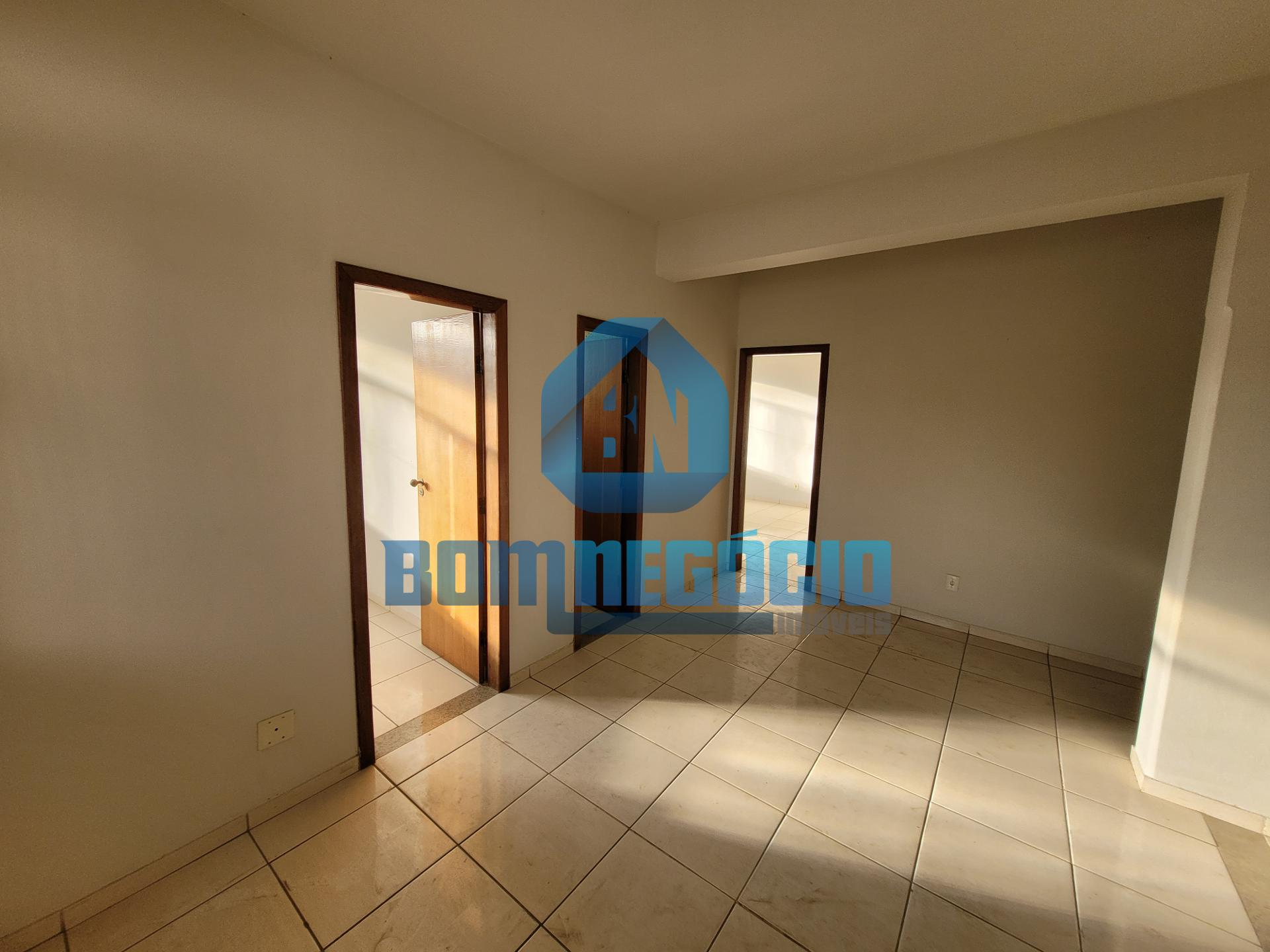 Apartamento com 3 dormitórios à venda, CENTRO, GOVERNADOR VALA...