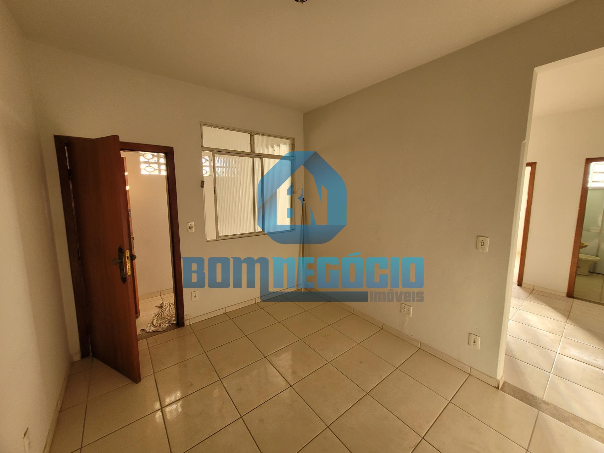 Apartamento com 3 dormitórios à venda, CENTRO, GOVERNADOR VALA...
