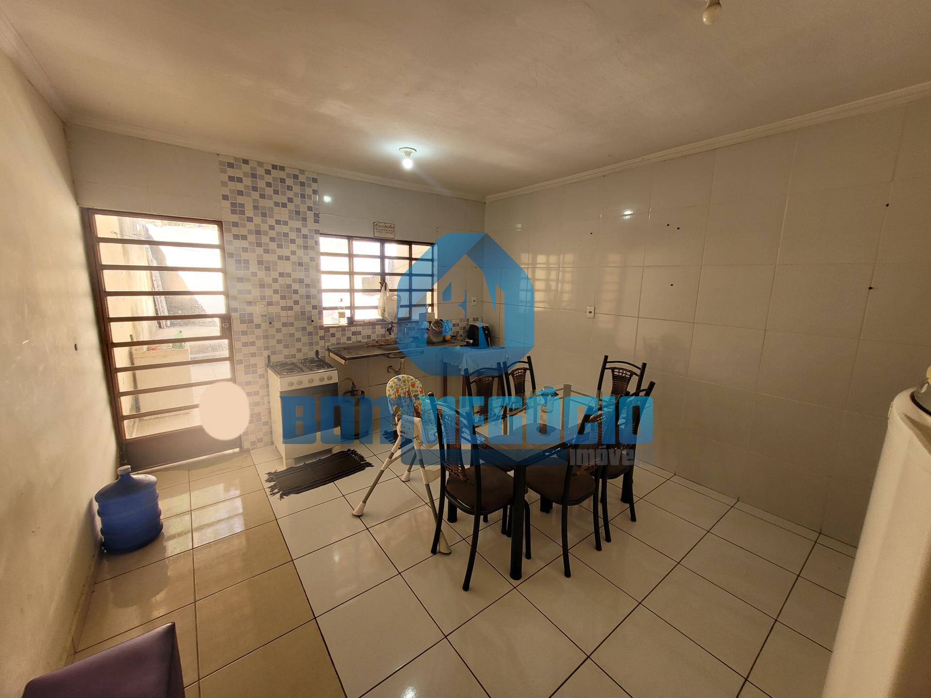 Casa com 2 quartos, 2 banheiros e quintal à venda, ELVAMAR, GO...