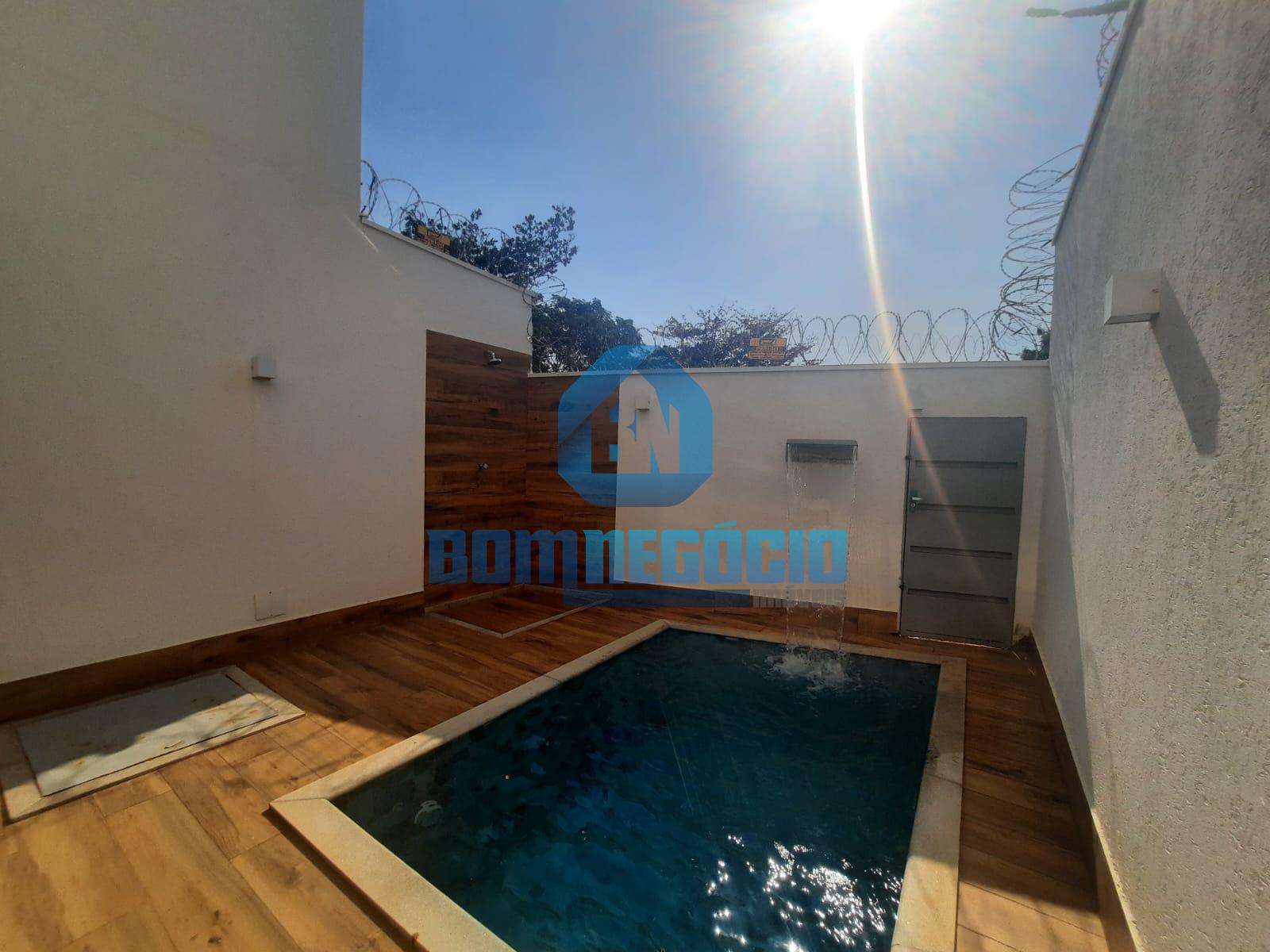 Belíssima Casa com 3 dormitórios à venda,124,35 m , GOV VALADA...