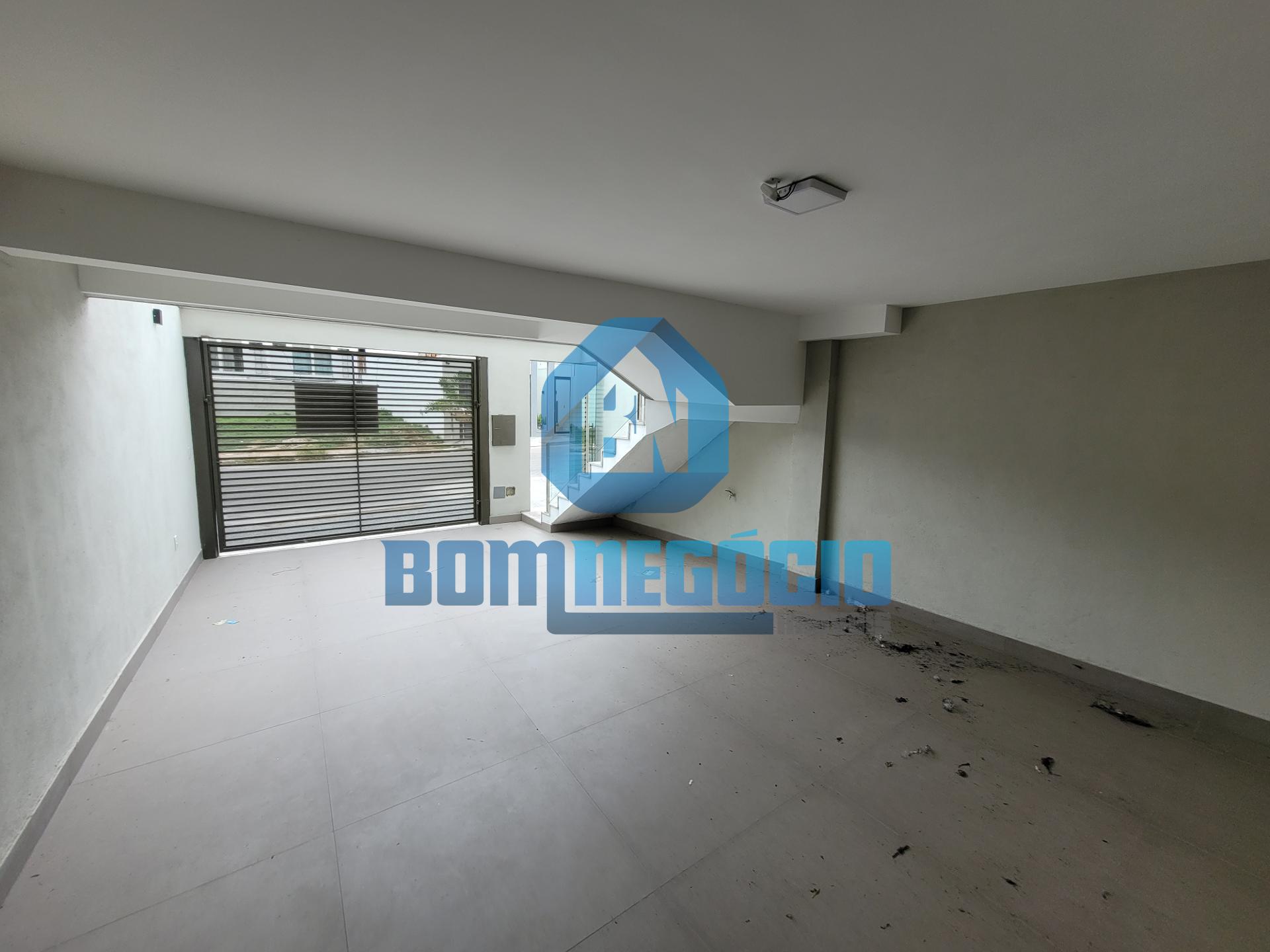 Casa de luxo com 3 quartos, e piscina à venda, LAGOA SANTA, GO...