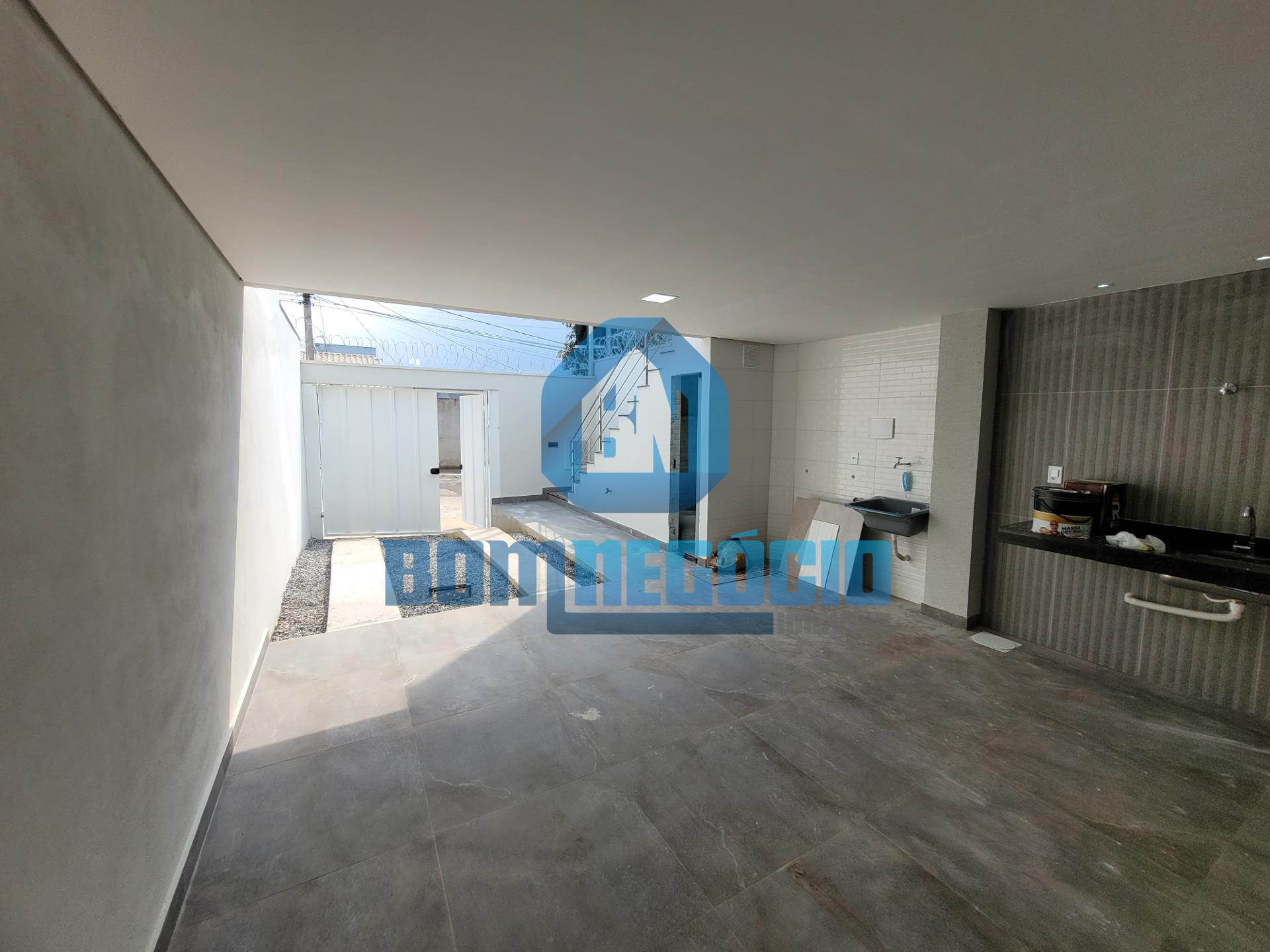 Casa com 3 quartos, 2 banheiros e área gourmet à venda, Parque...