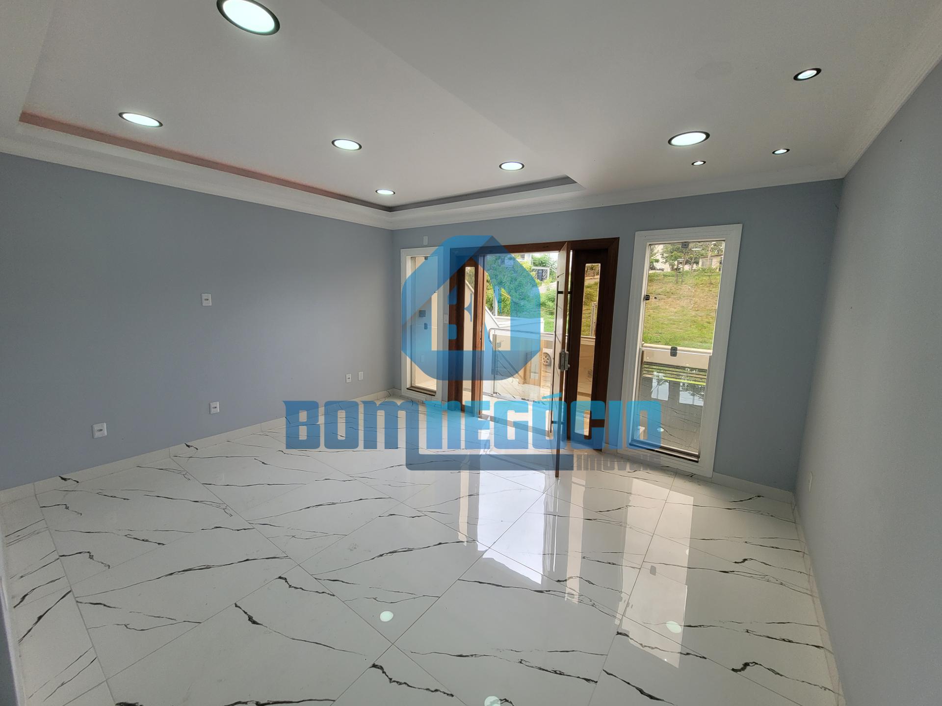 Excelente casa triplex nova à venda no Bairro Castanheiras VAL...