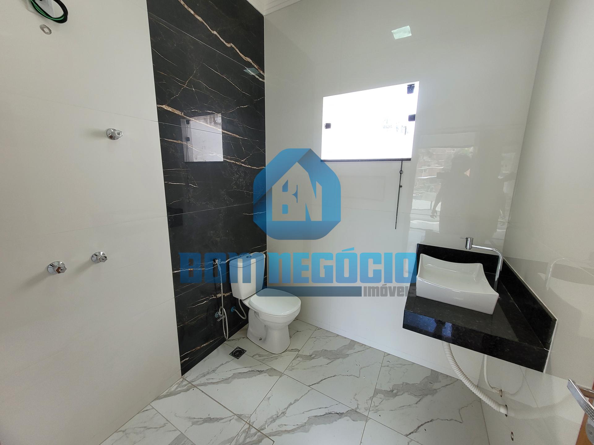Casa nova com 3 quartos, 2 banheiros e piscina à venda, Parque...