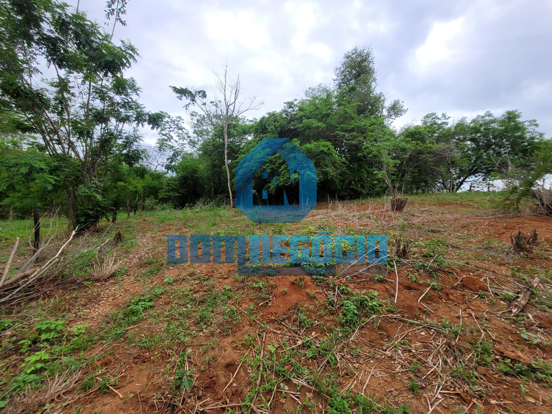 Chácara com 6.447 m  à venda, Chacreamento Jacarandá, GOVERNAD...