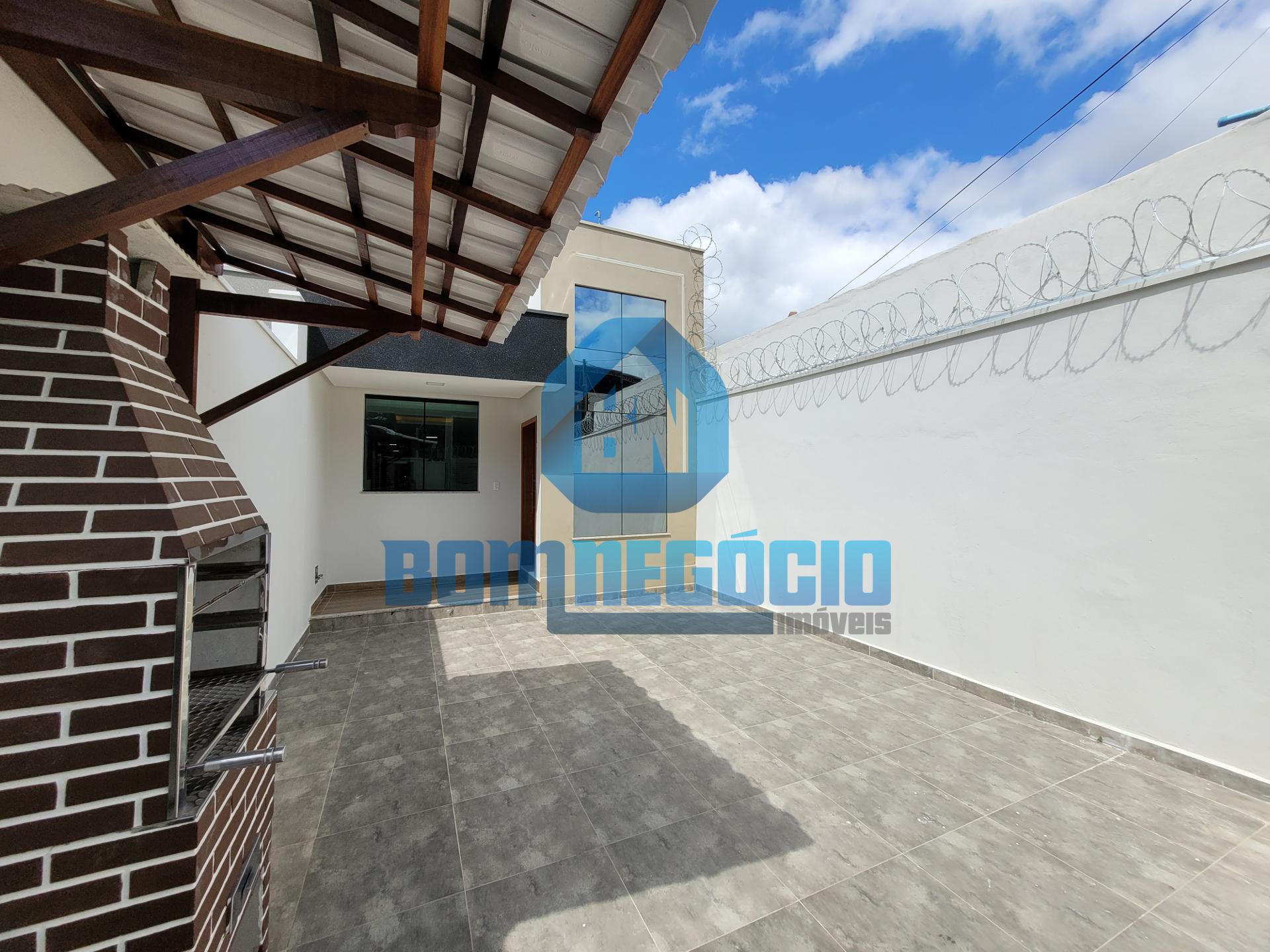 Casa com 3 dormitórios à venda, GOVERNADOR VALADARES - MG