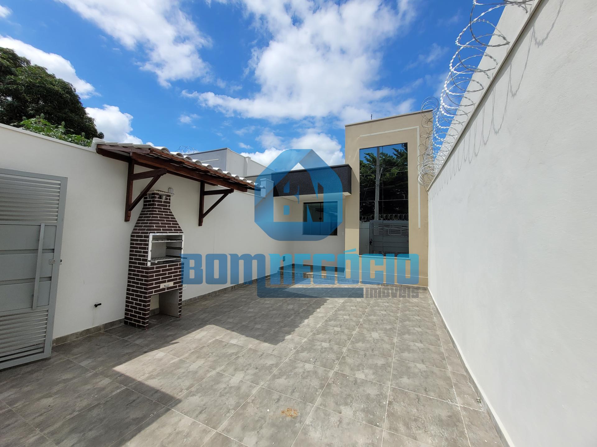 Casa com 3 dormitórios à venda, GOVERNADOR VALADARES - MG