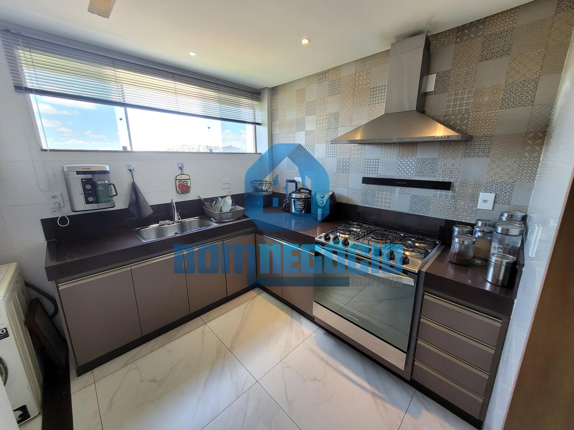 Apartamento com 3 dormitórios à venda, GOVERNADOR VALADARES - MG