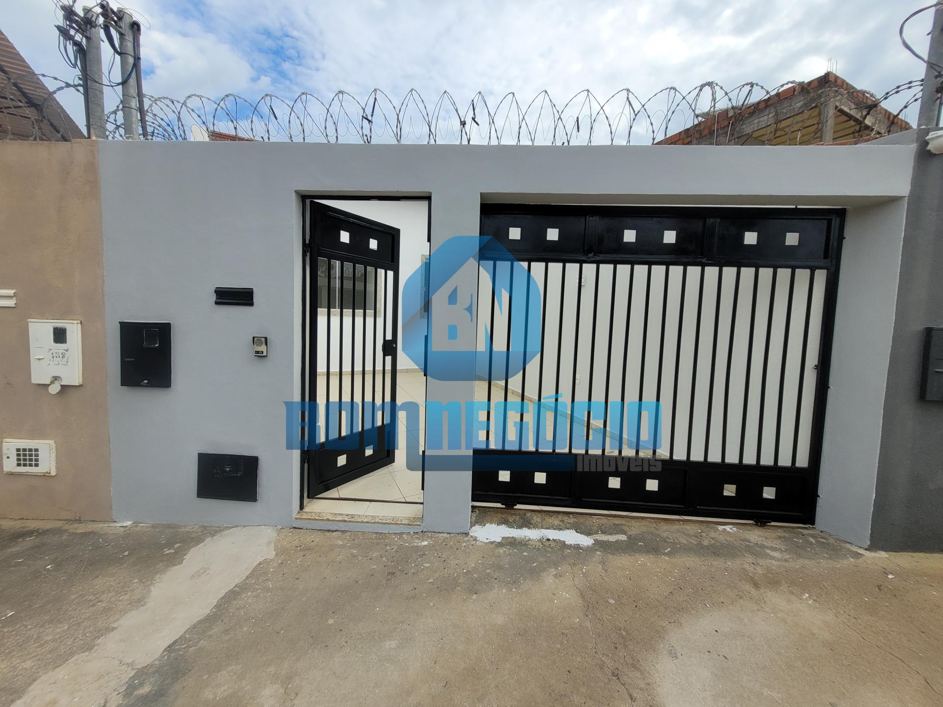 Casa com 2 dormitórios à venda, JARDIM ATALAIA, GOVERNADOR VAL...