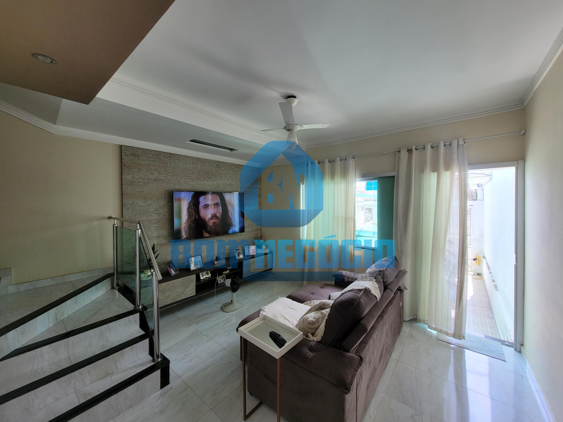 Casa duplex com 2 quartos, 3 banheiros e área gourmet à venda,...