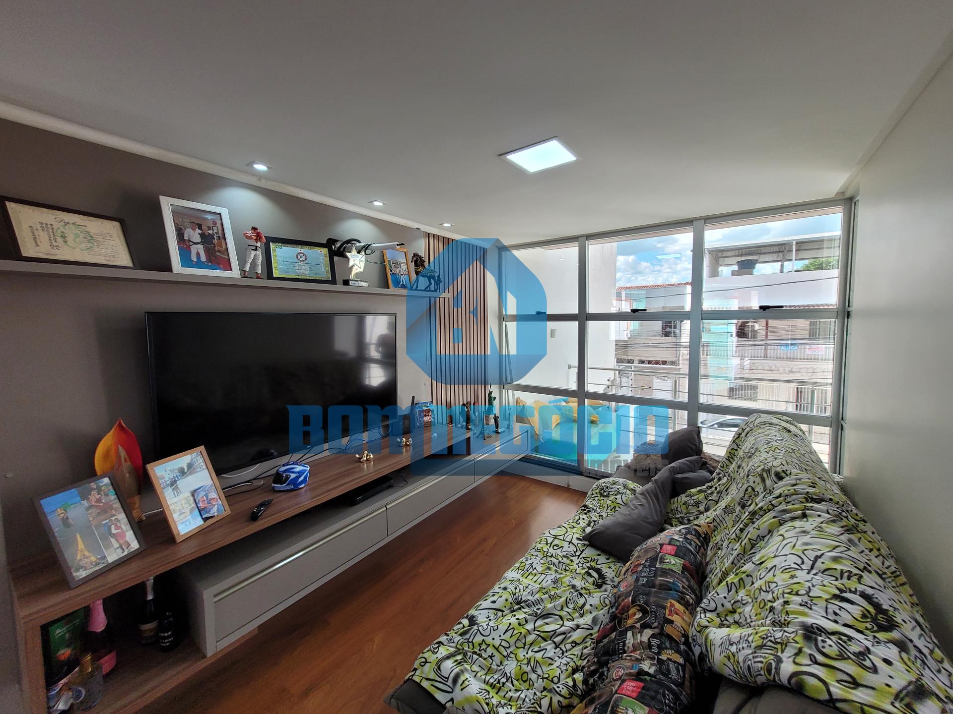 Casa com 3 dormitórios à venda, GRÃ-DUQUESA, GOVERNADOR VALADA...