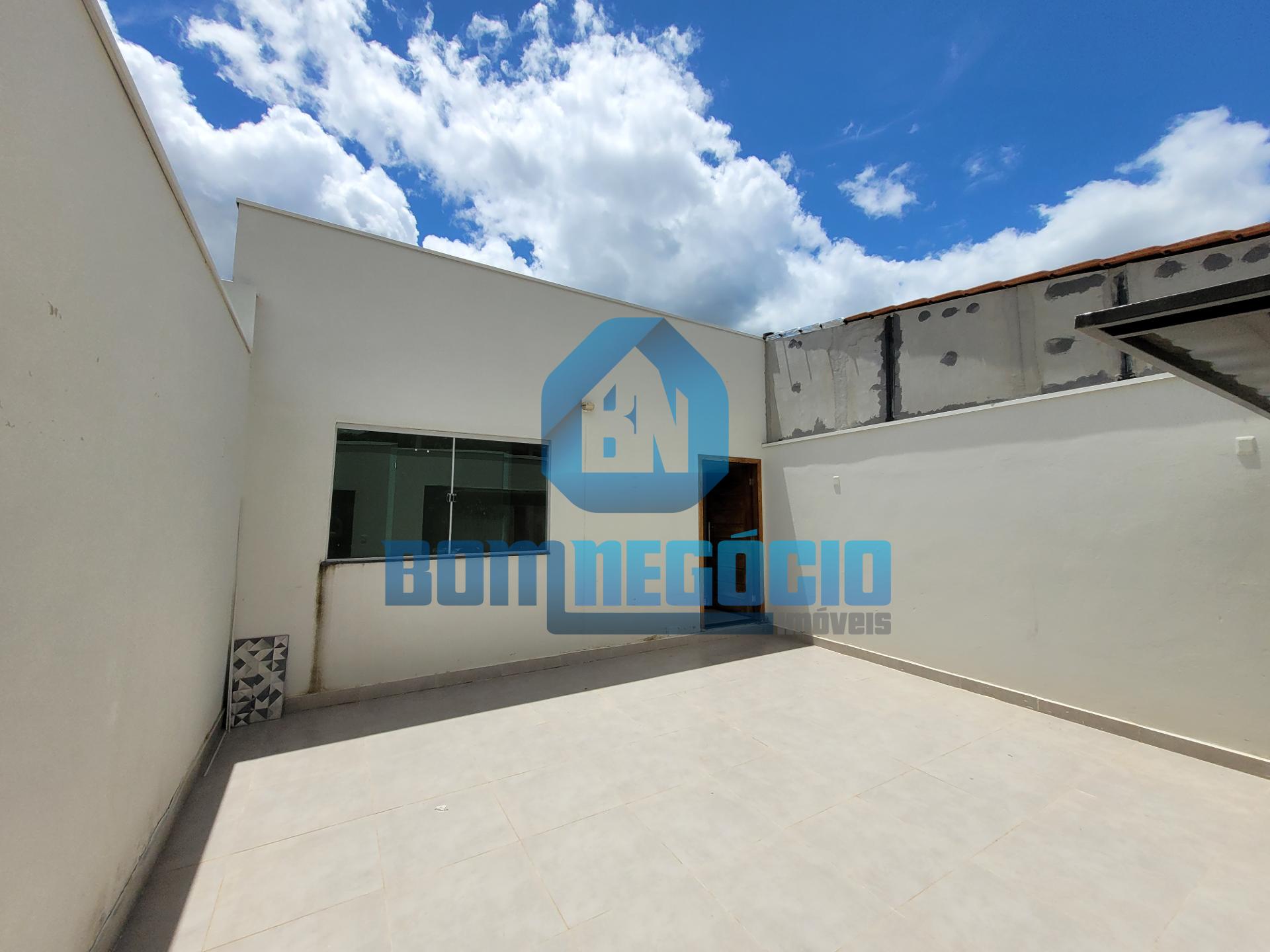 Casa com 3 quartos, 2 banheiros e garagem ampla à venda, VALE ...