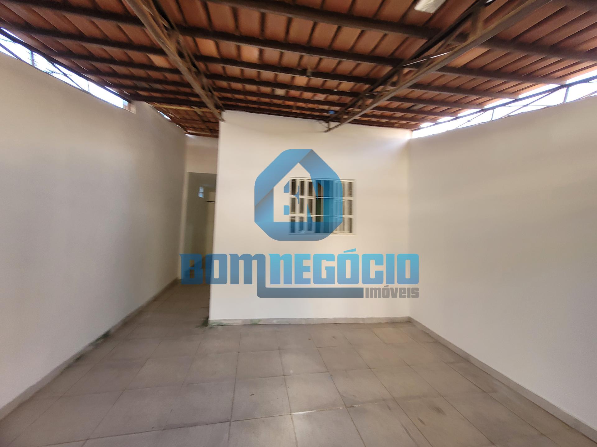 Casa com 3 dormitórios à venda, VALE DO SOL I, GOVERNADOR VALA...