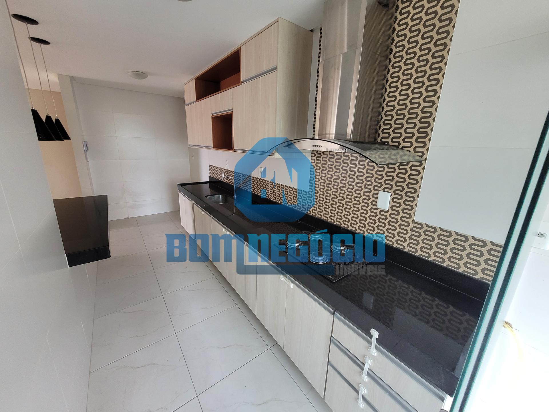 Apartamento com 3 quartos, 2 banheiros e planejados à venda, L...