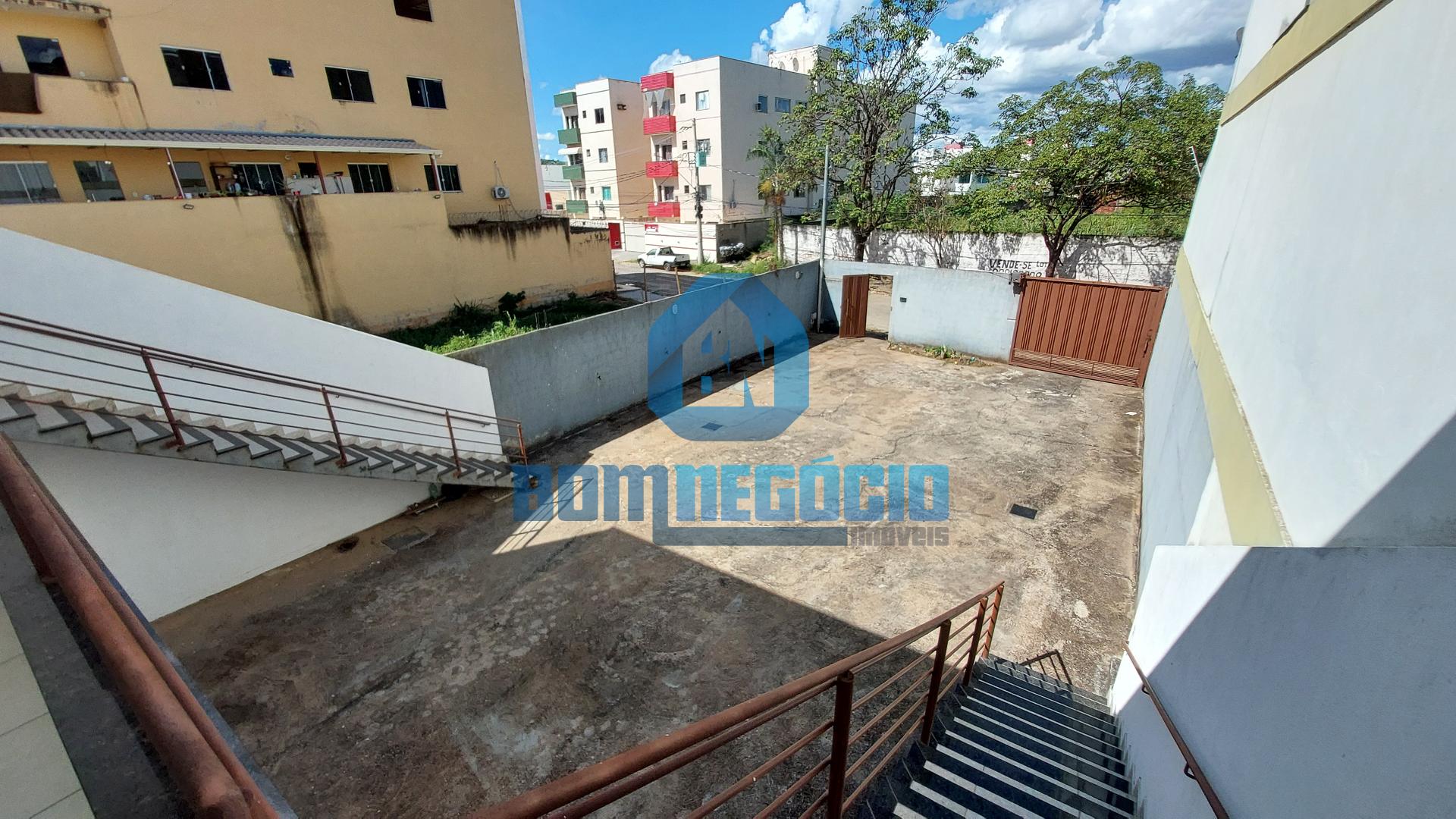 APARTAMENTO COM 2 DORMITÓRIOS DISPONÍVEIS PARA LOCAÇÃO NO BAIR...