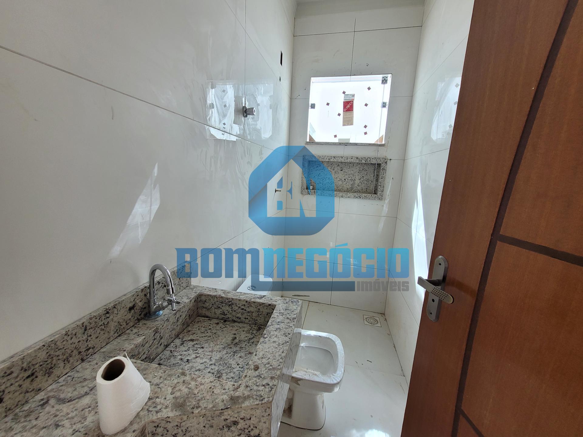 Casa nova com 2 quartos e garagem coberta à venda, Parque Olím...