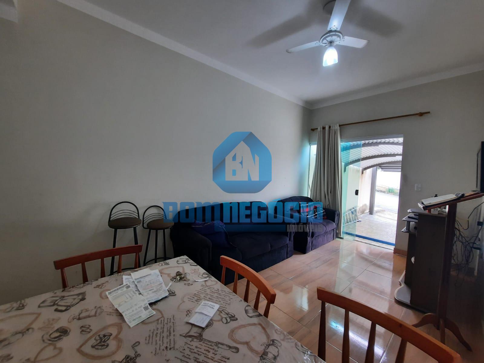 Casa com 2 dormitórios à venda, CASTANHEIRAS, GOVERNADOR VALAD...