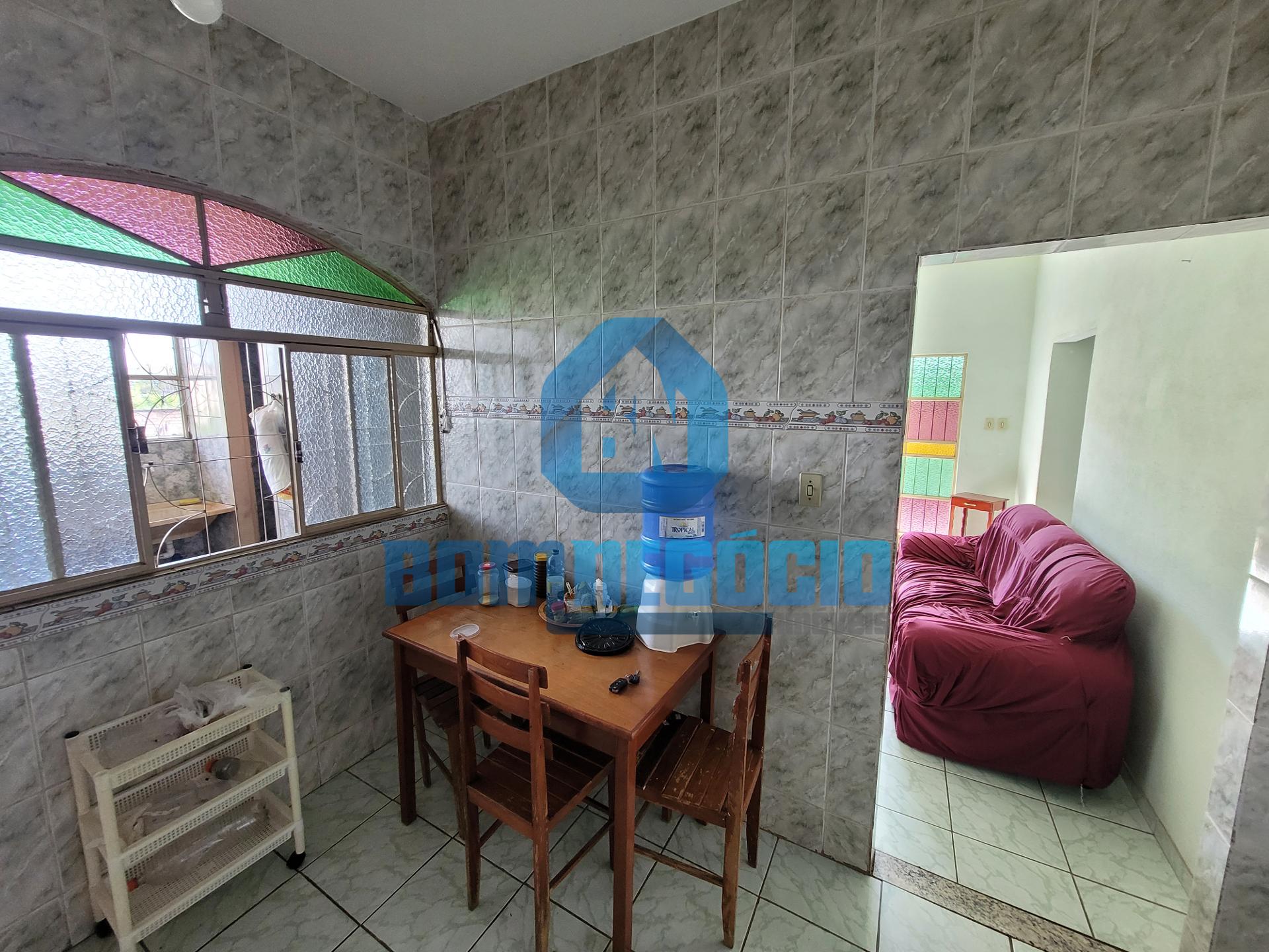Casa com 6 dormitórios à venda, SANTA RITA, GOVERNADOR VALADAR...