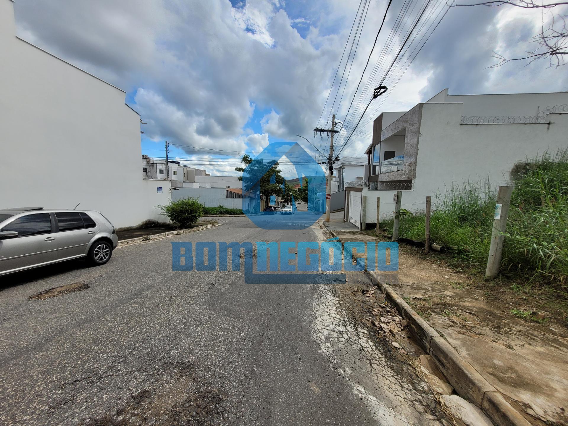 Lote com 200 m , documentado e bem localizado à venda, Parque ...