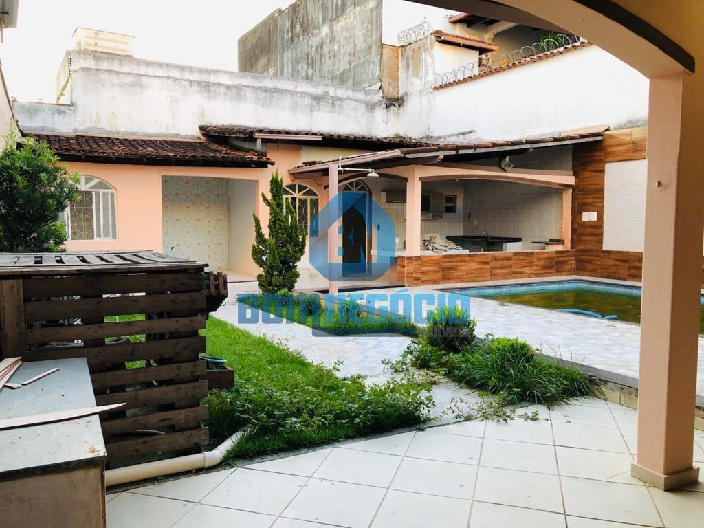 Casa com 6 dormitórios à venda,450.00 m , GOVERNADOR VALADARES...