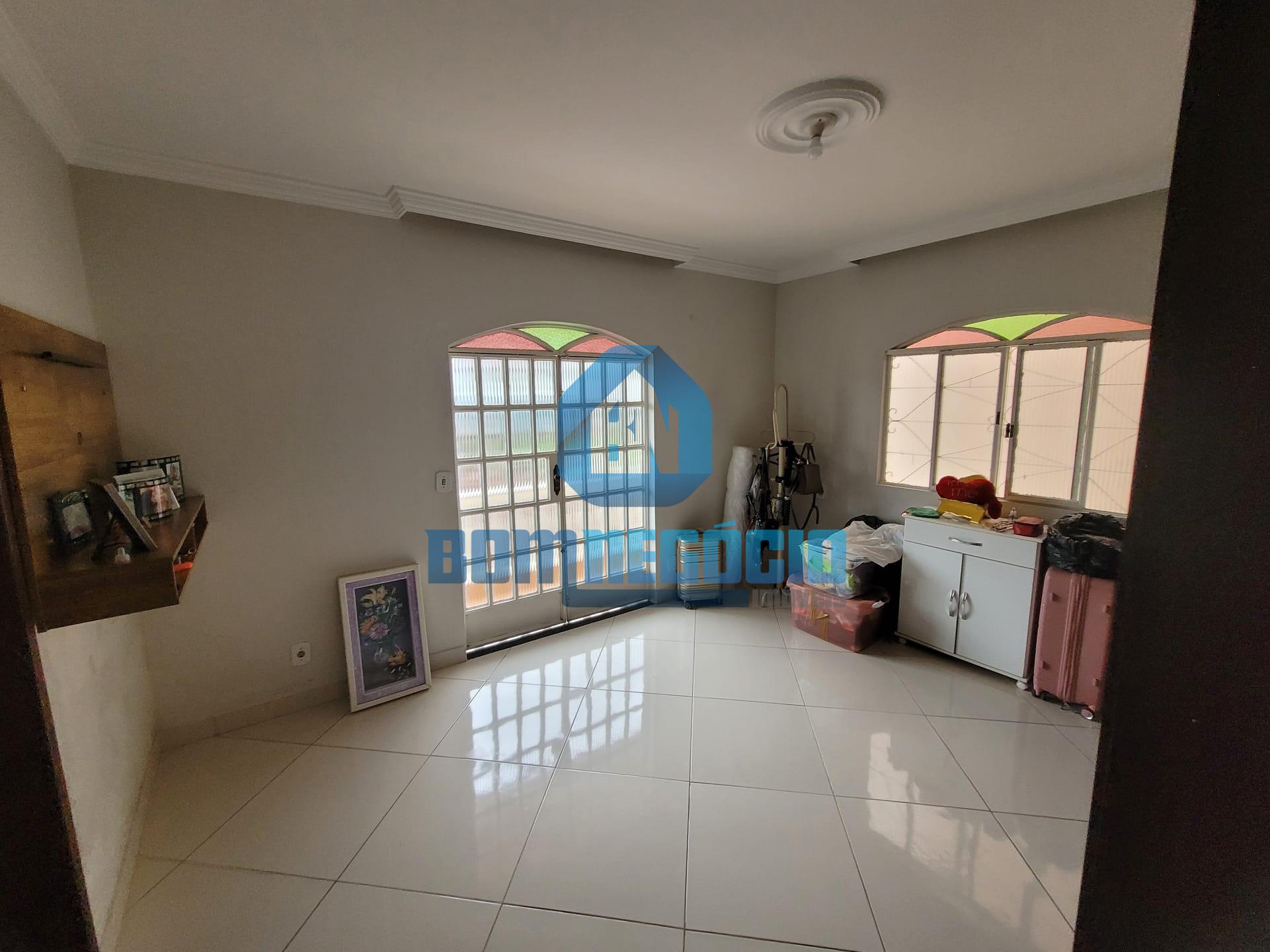 Casa com 10 dormitórios à venda,240.00 m , ESPERANÇA, GOVERNAD...