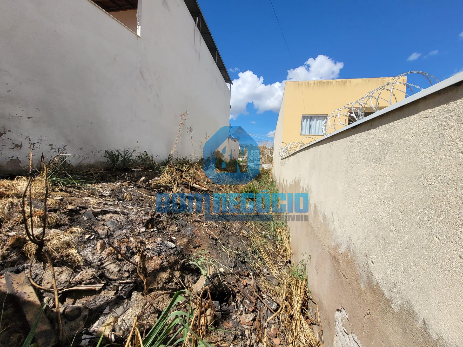Terreno à venda,180.00 m , NOVA VILA BRETAS, GOVERNADOR VALADA...