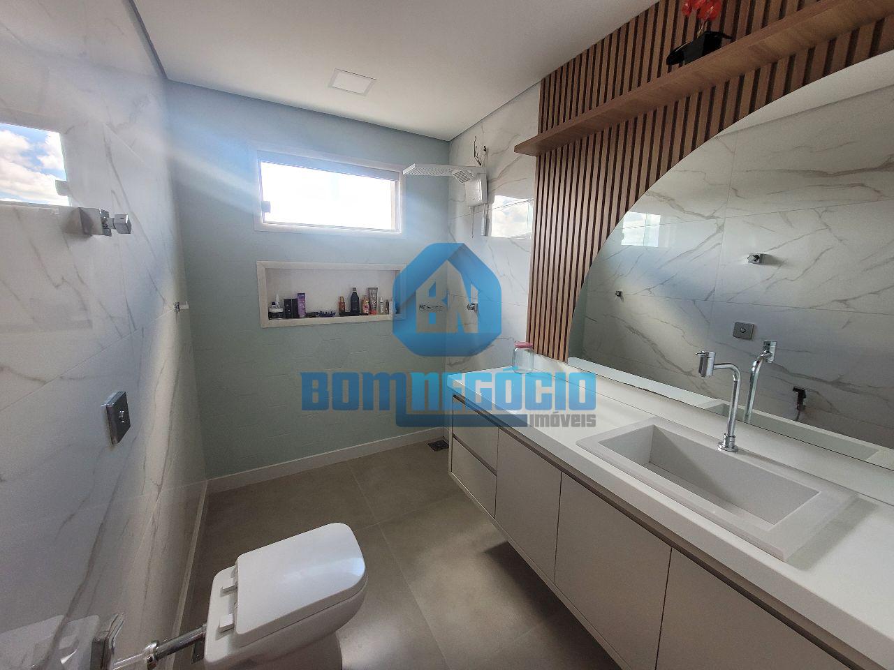Casa com 4 dormitórios à venda,250.00 m , GOVERNADOR VALADARES...